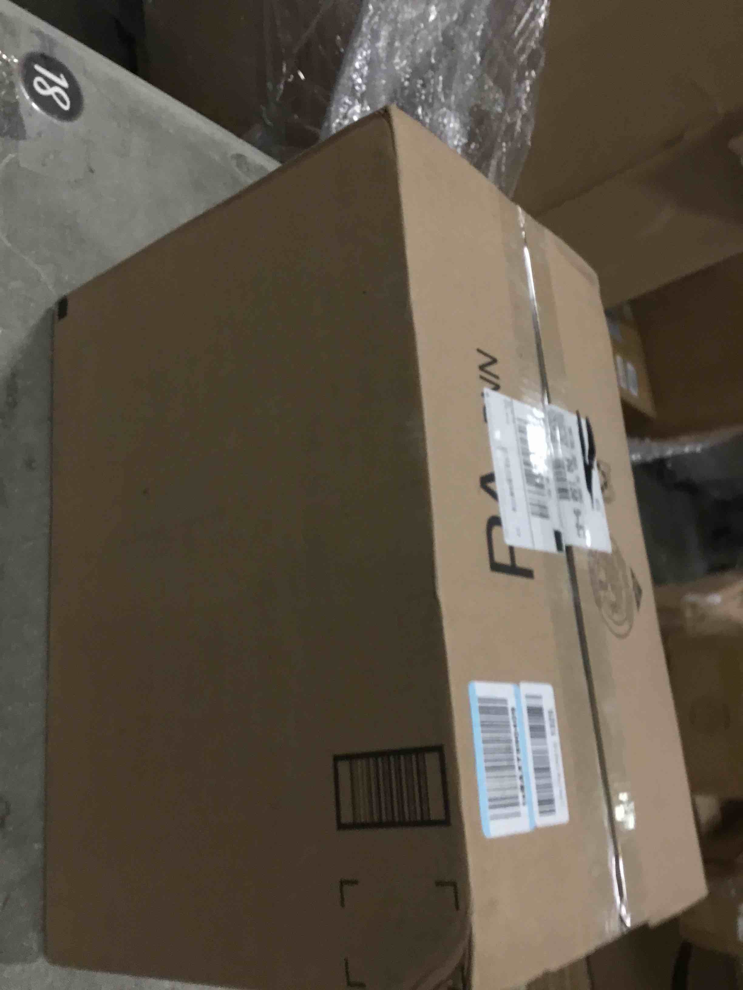 https://s3.amazonaws.com/lotting-images-prod/bidfta/PPE2109539_1736773423192.jpeg