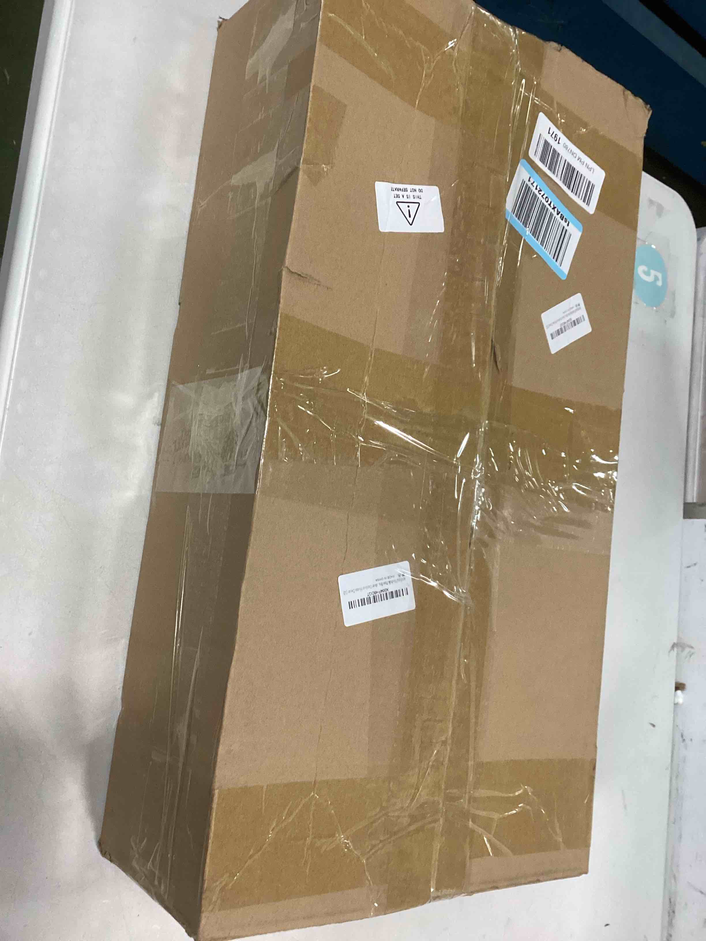 https://s3.amazonaws.com/lotting-images-prod/bidfta/PPE2110110_1735678059487.jpeg