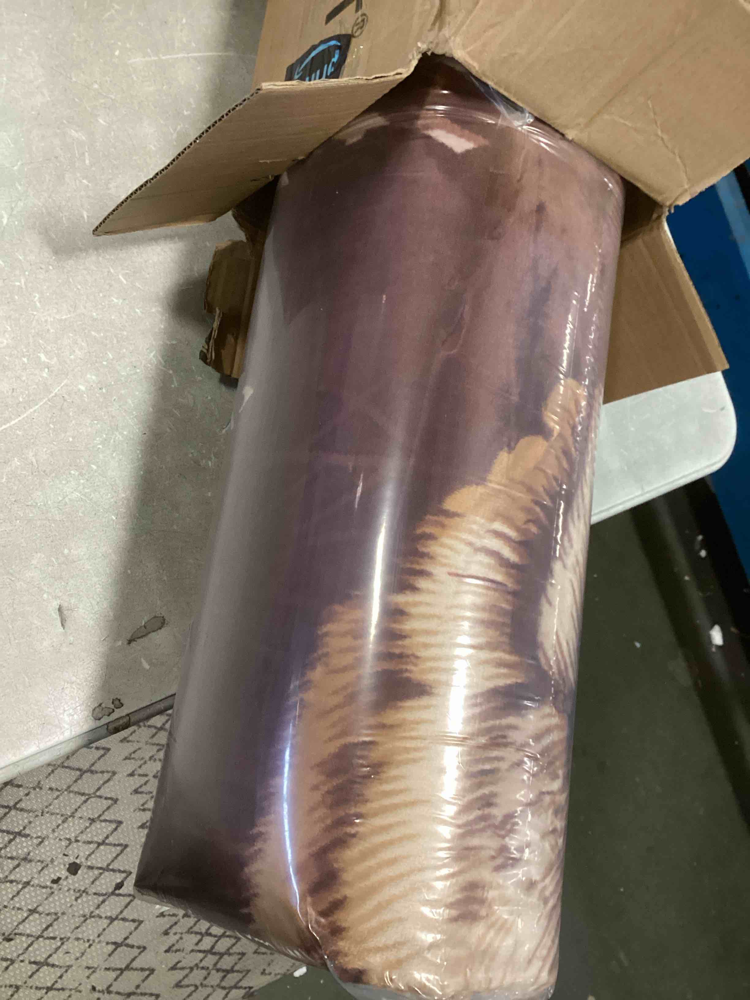 https://s3.amazonaws.com/lotting-images-prod/bidfta/PPE2110184_1735843160286.jpeg