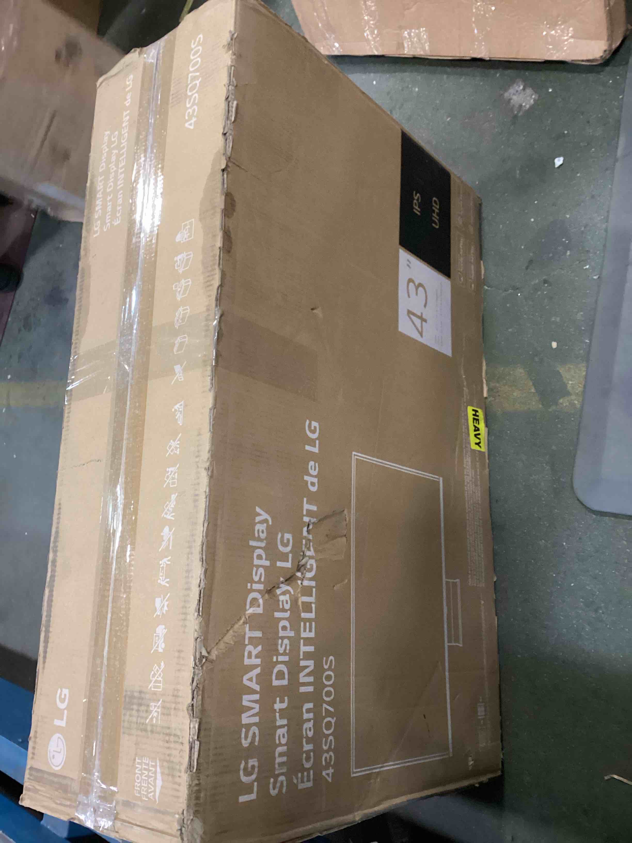 https://s3.amazonaws.com/lotting-images-prod/bidfta/PPE2110586_1736001303793.jpeg