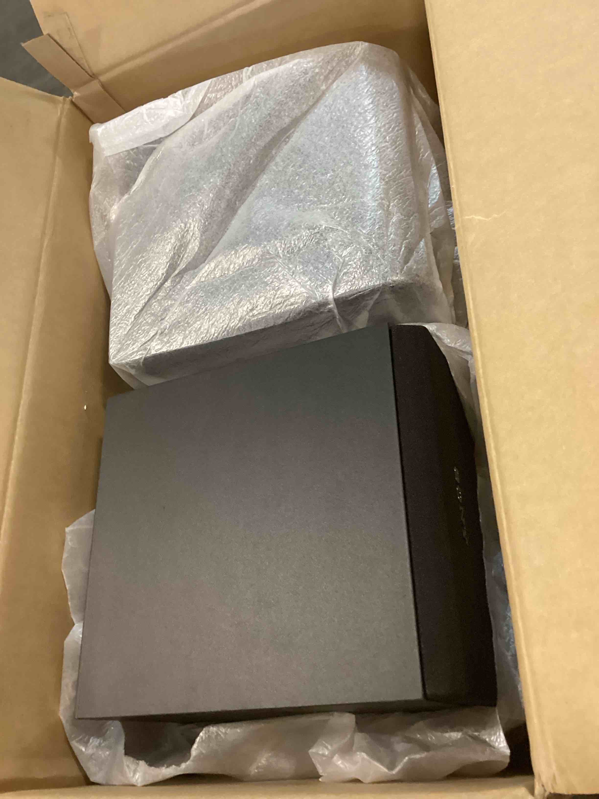 https://s3.amazonaws.com/lotting-images-prod/bidfta/PPE2110605_1736003121430.jpeg