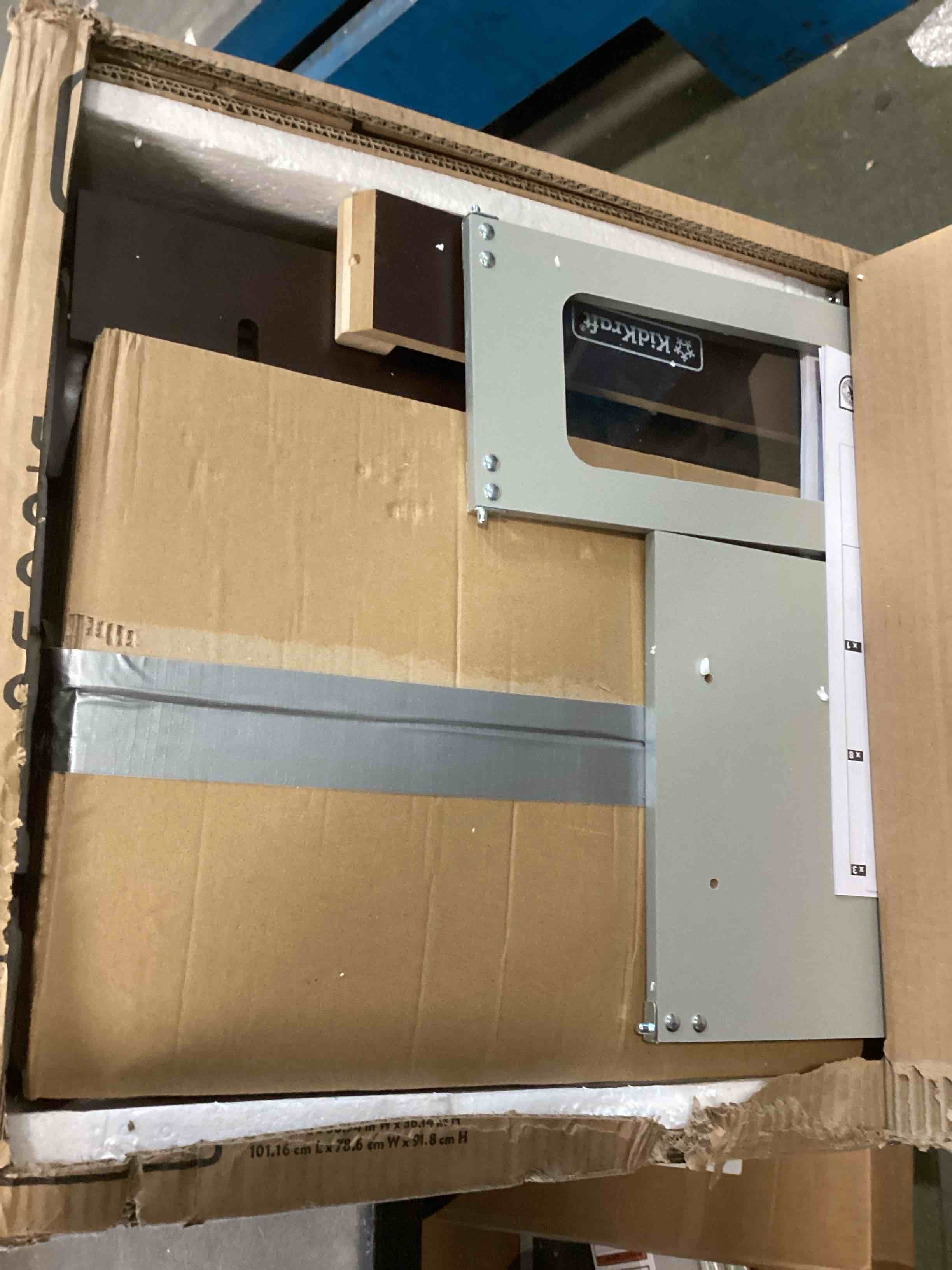 https://s3.amazonaws.com/lotting-images-prod/bidfta/PPE2110606_1736003249027.jpeg