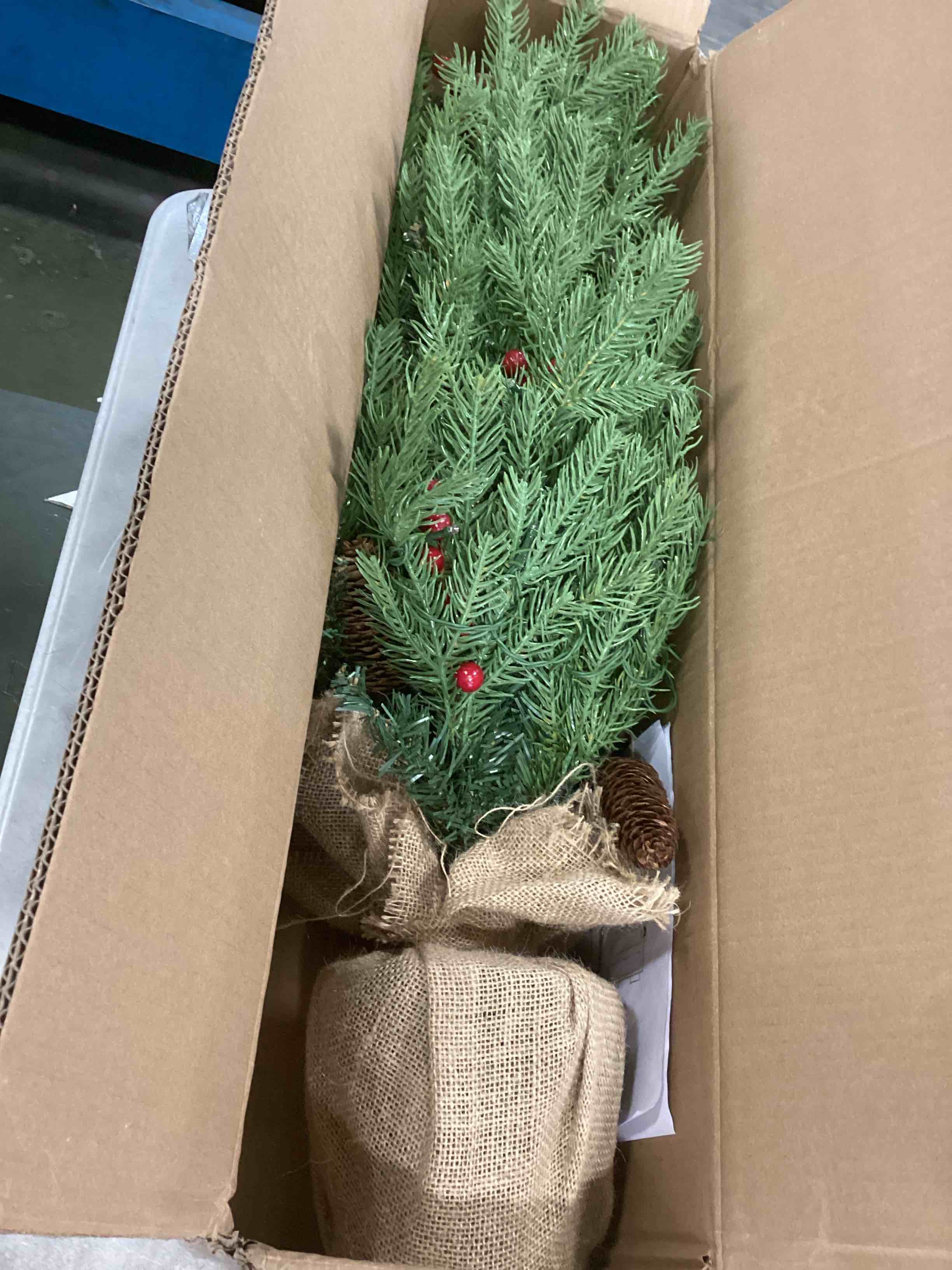 https://s3.amazonaws.com/lotting-images-prod/bidfta/PPE2110773_1736345863579.jpeg