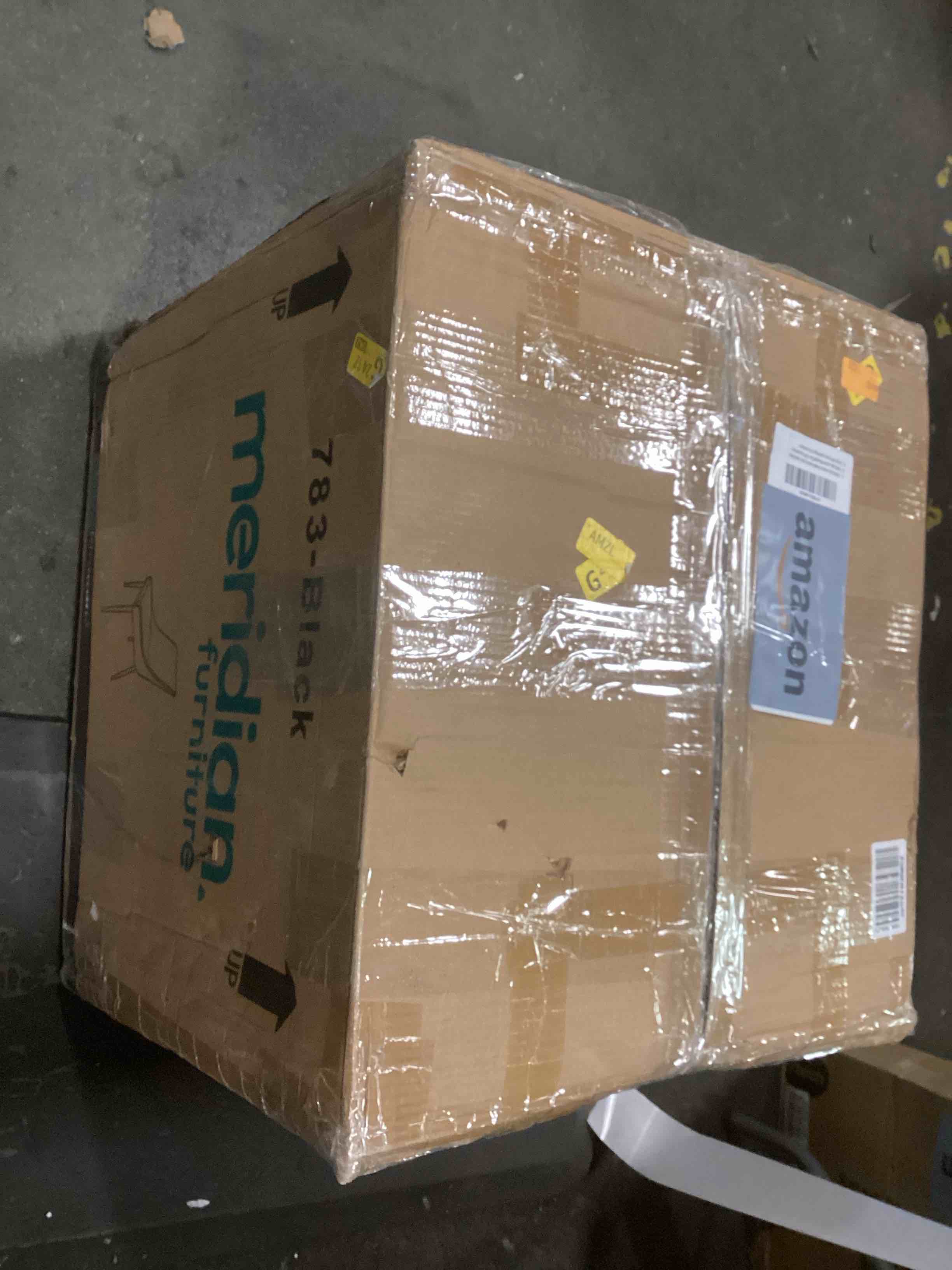 https://s3.amazonaws.com/lotting-images-prod/bidfta/PPE2110987_1736428147602.jpeg