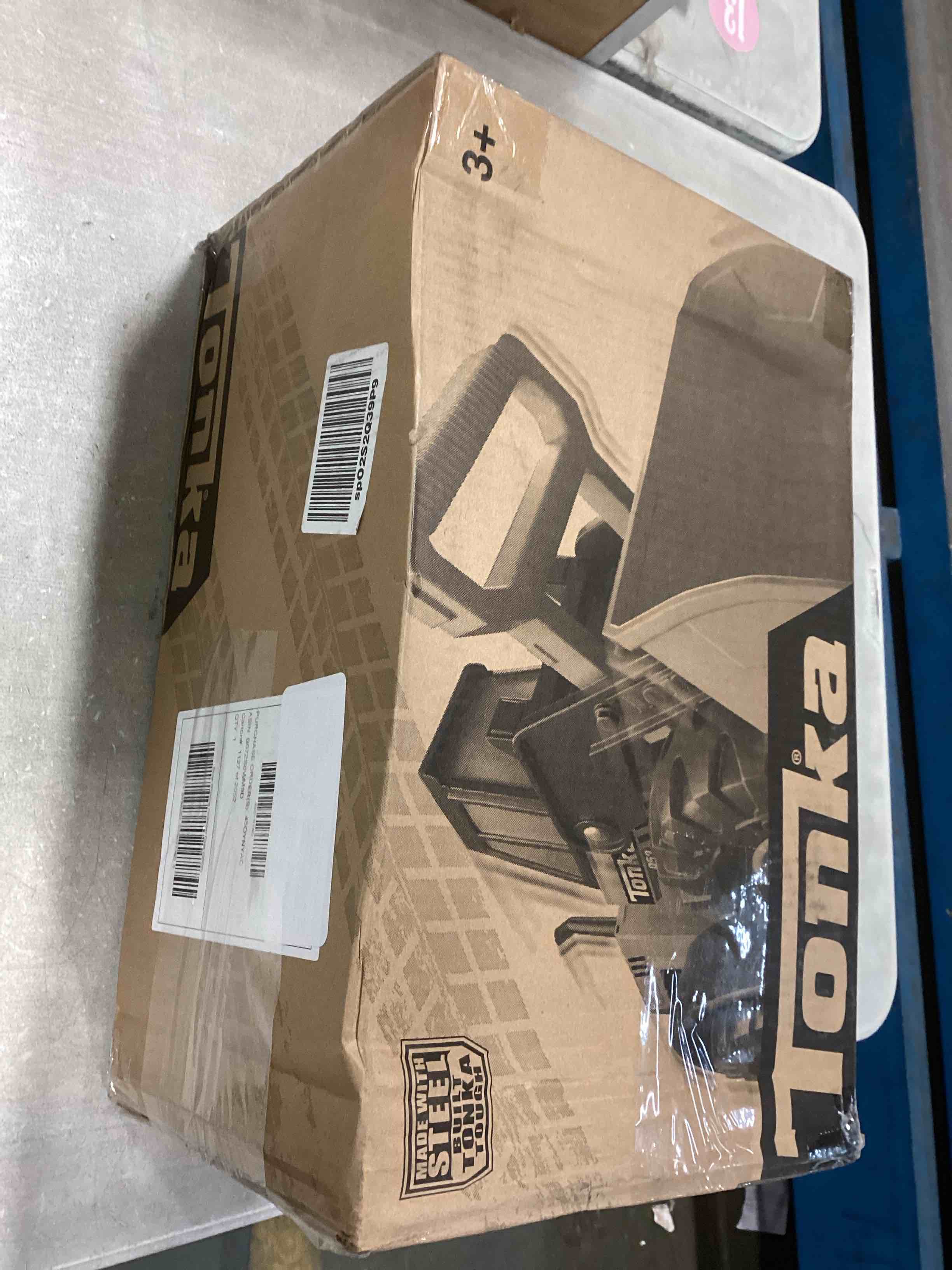 https://s3.amazonaws.com/lotting-images-prod/bidfta/PPE2111000_1736429320171.jpeg