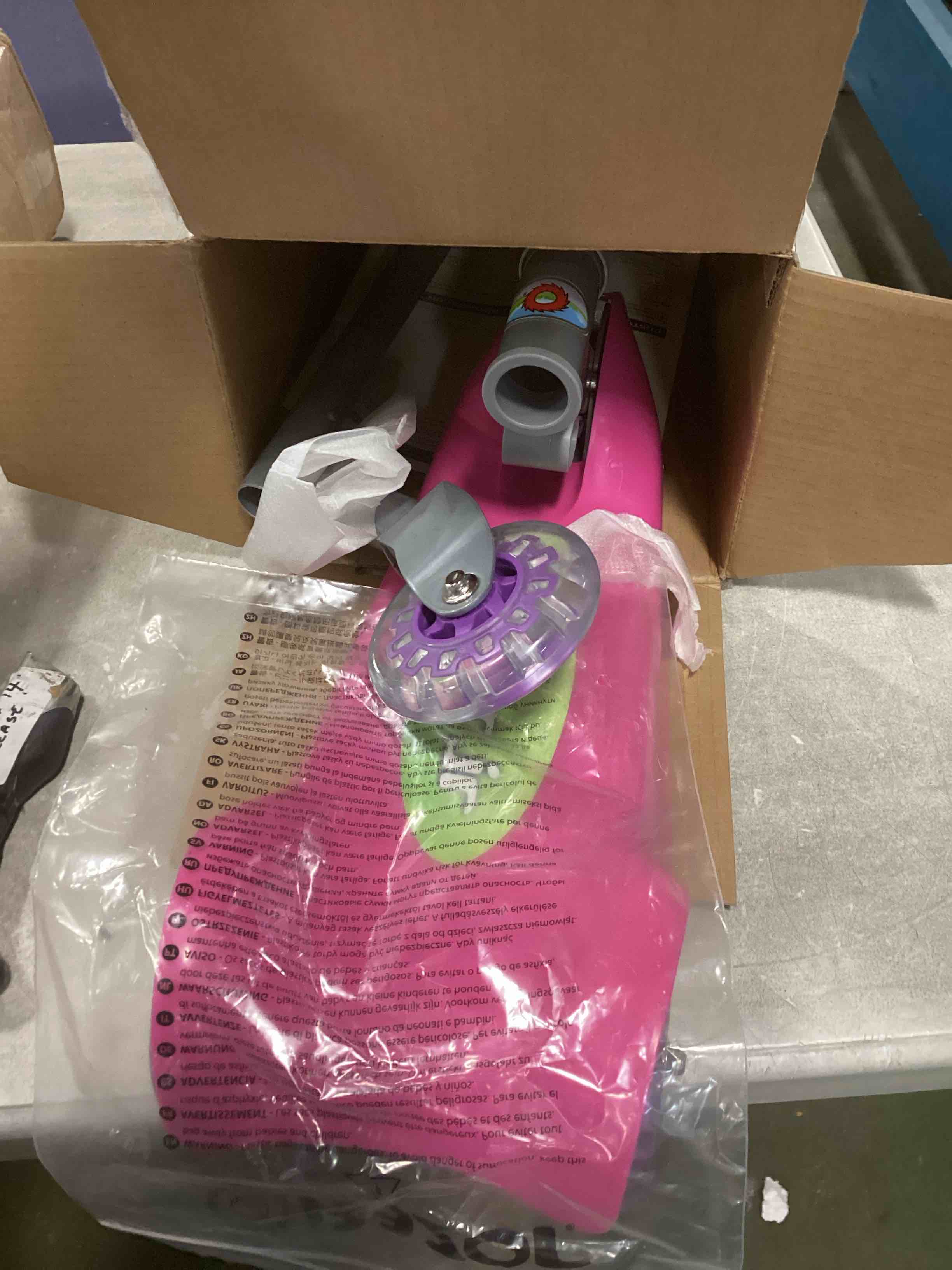 https://s3.amazonaws.com/lotting-images-prod/bidfta/PPE2111591_1736608971340.jpeg
