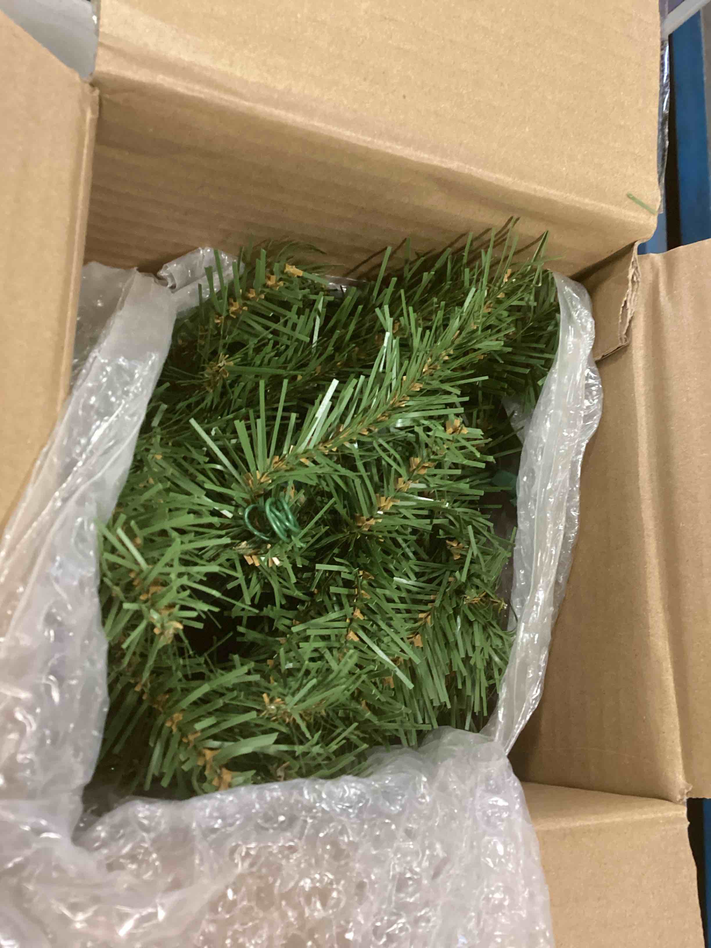 https://s3.amazonaws.com/lotting-images-prod/bidfta/PPE2111630_1736613468401.jpeg