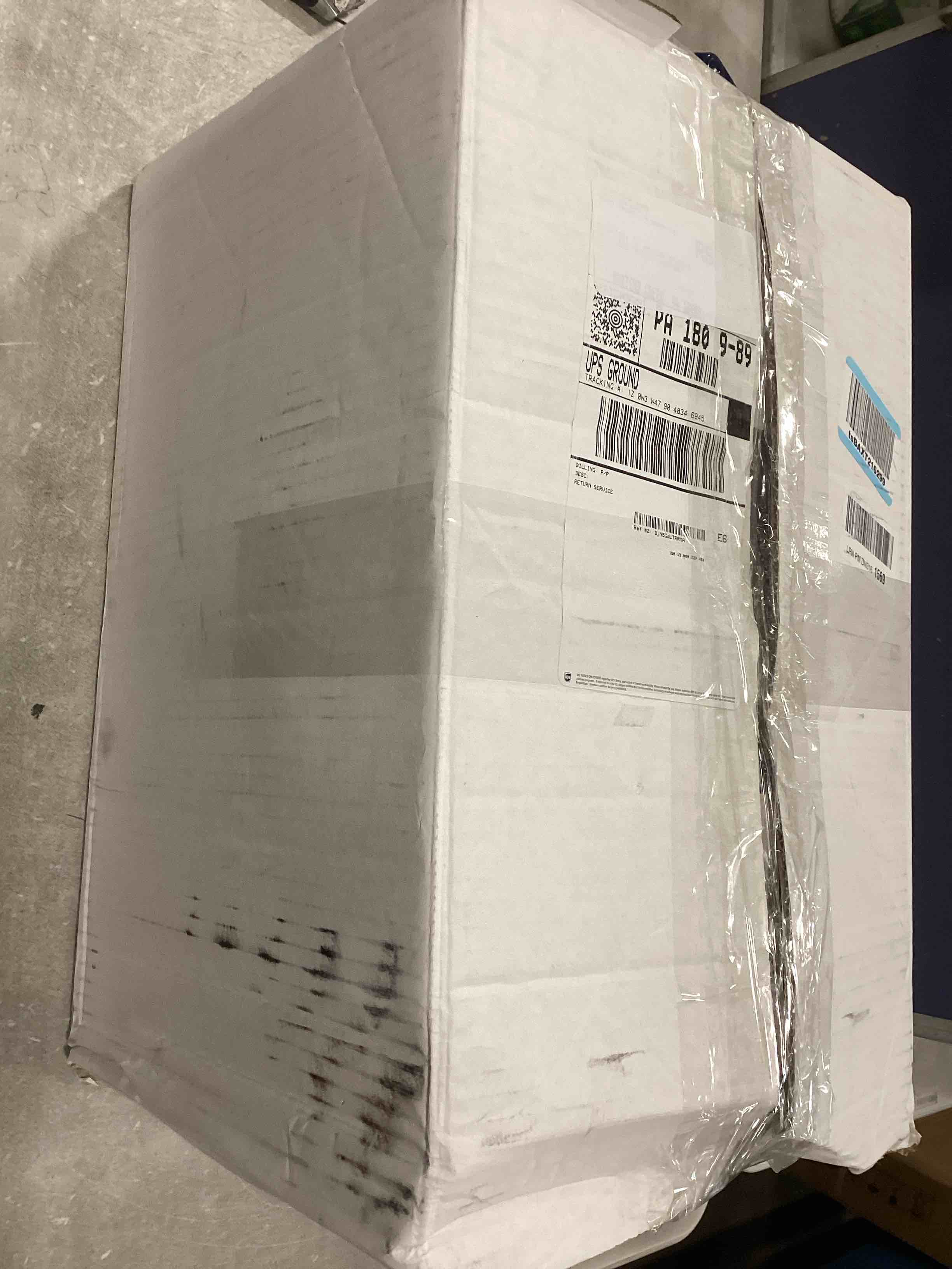 https://s3.amazonaws.com/lotting-images-prod/bidfta/PPE2111721_1736775211097.jpeg