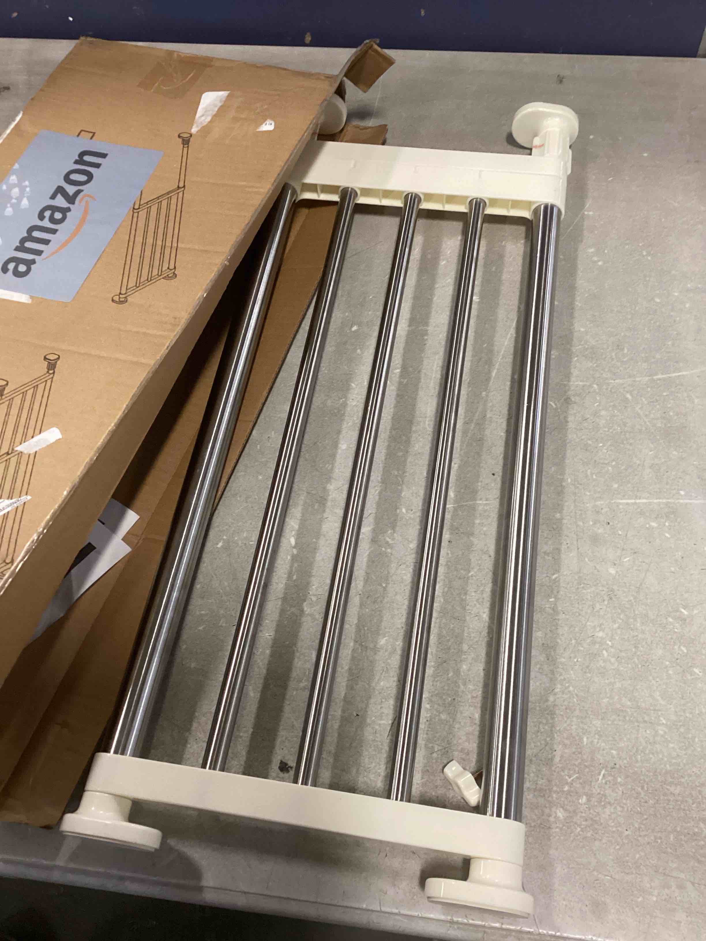 https://s3.amazonaws.com/lotting-images-prod/bidfta/PPE2111833_1736787789167.jpeg
