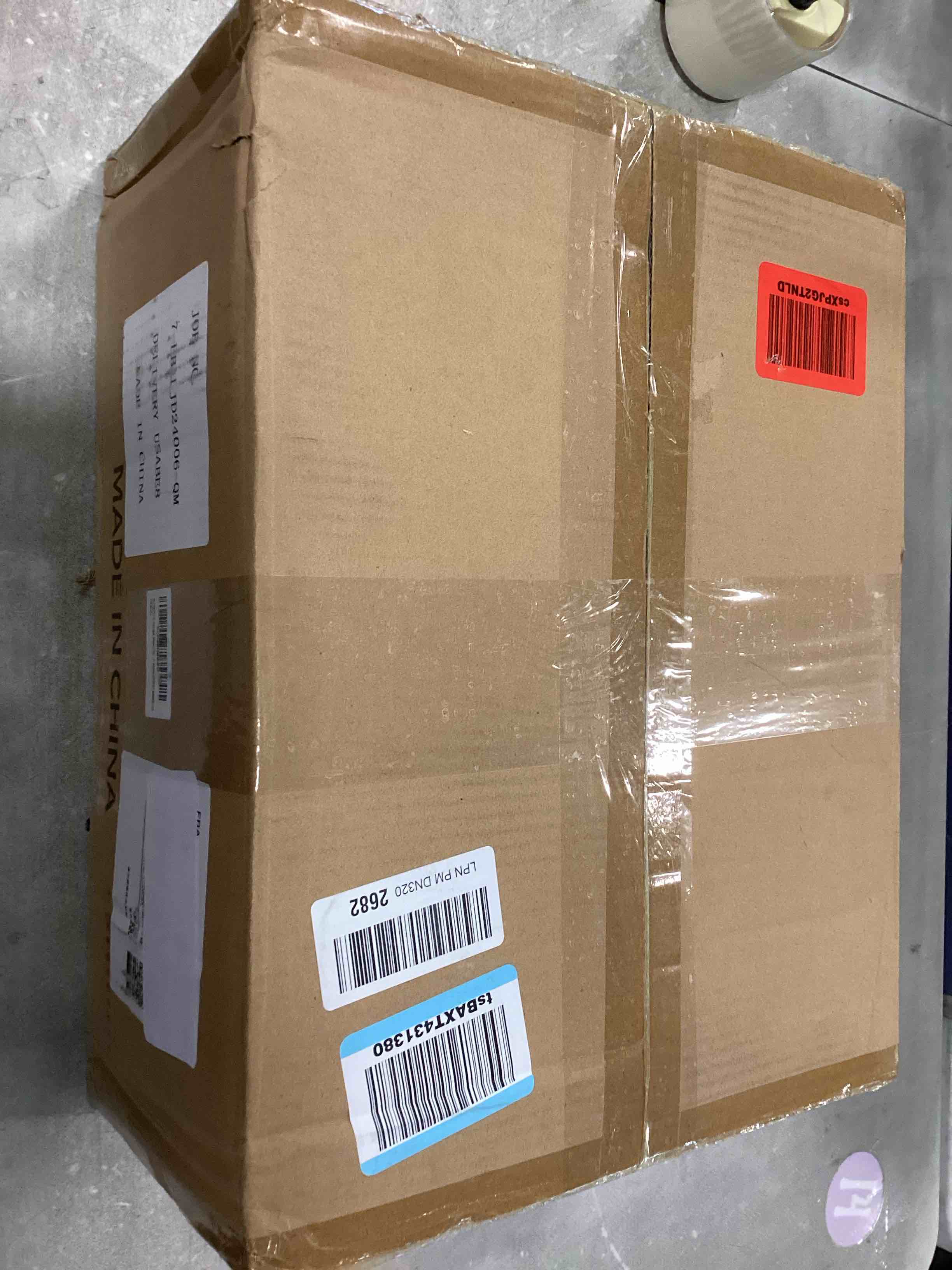 https://s3.amazonaws.com/lotting-images-prod/bidfta/PPE2111907_1736797669982.jpeg