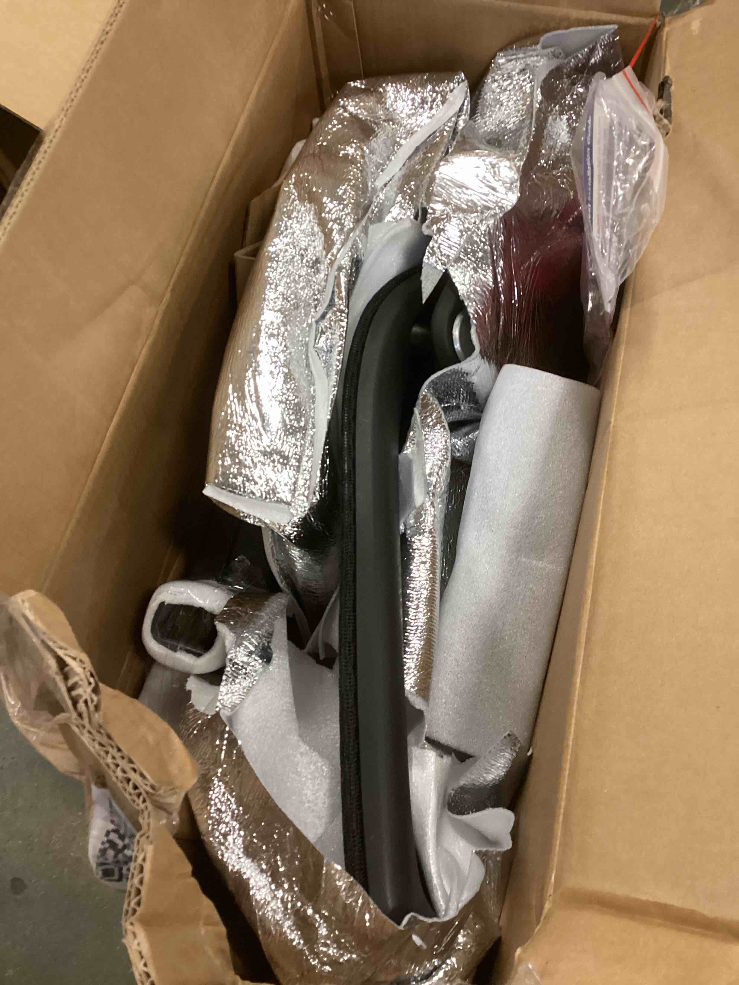 https://s3.amazonaws.com/lotting-images-prod/bidfta/PPE2112389_1736959946307.jpeg