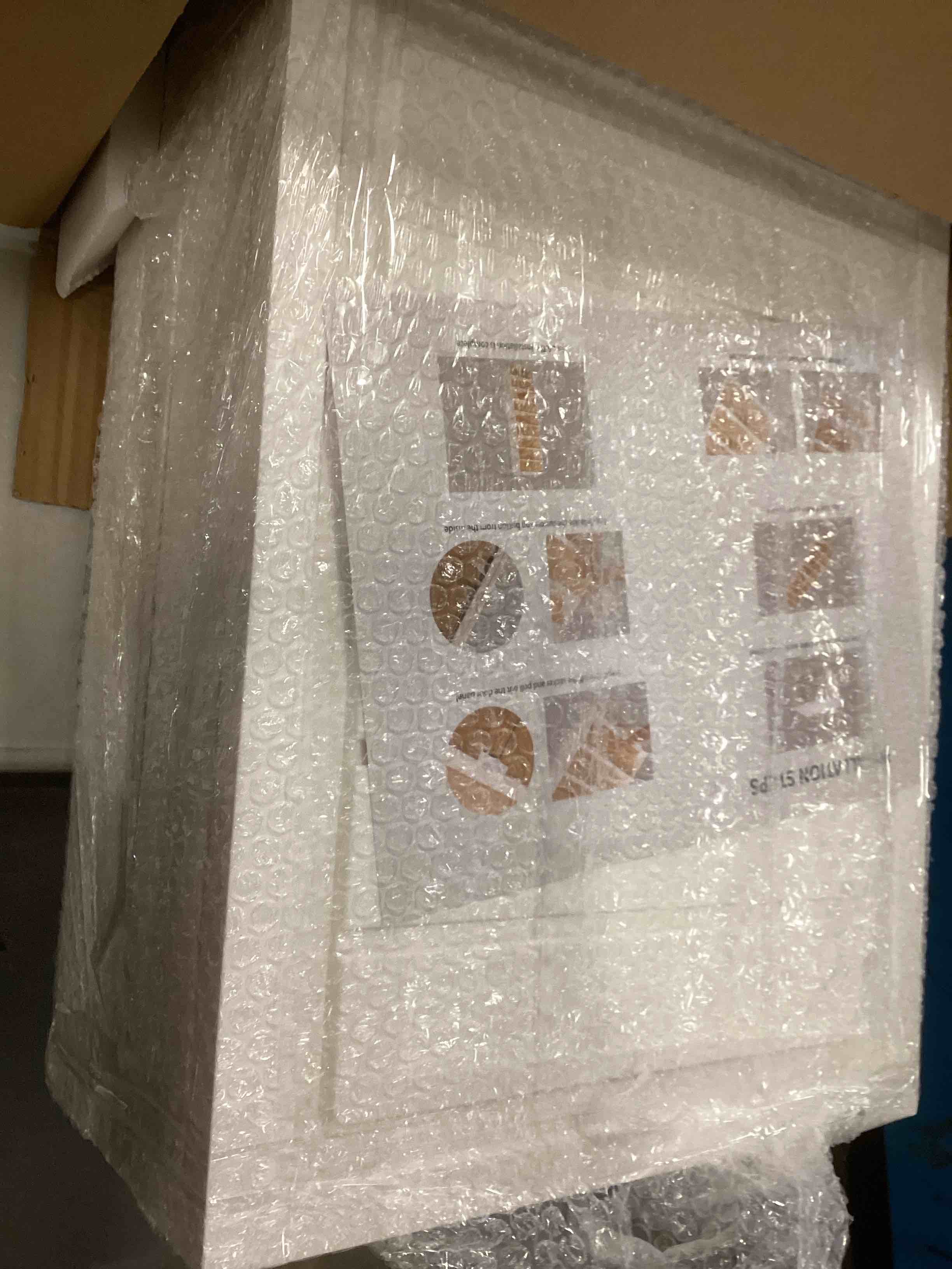https://s3.amazonaws.com/lotting-images-prod/bidfta/PPE2112410_1736962064259.jpeg