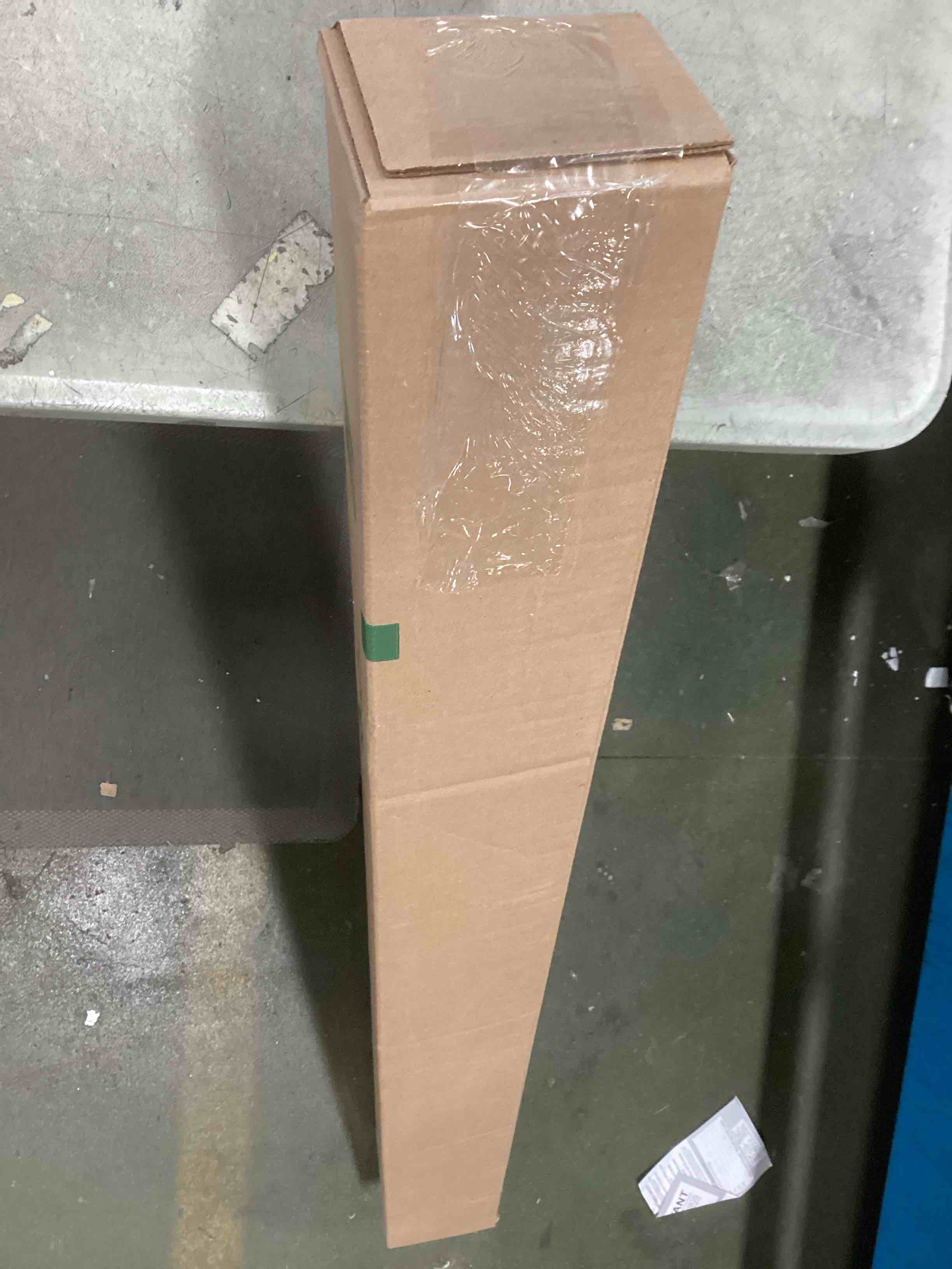 https://s3.amazonaws.com/lotting-images-prod/bidfta/PPE2112886_1737123337786.jpeg