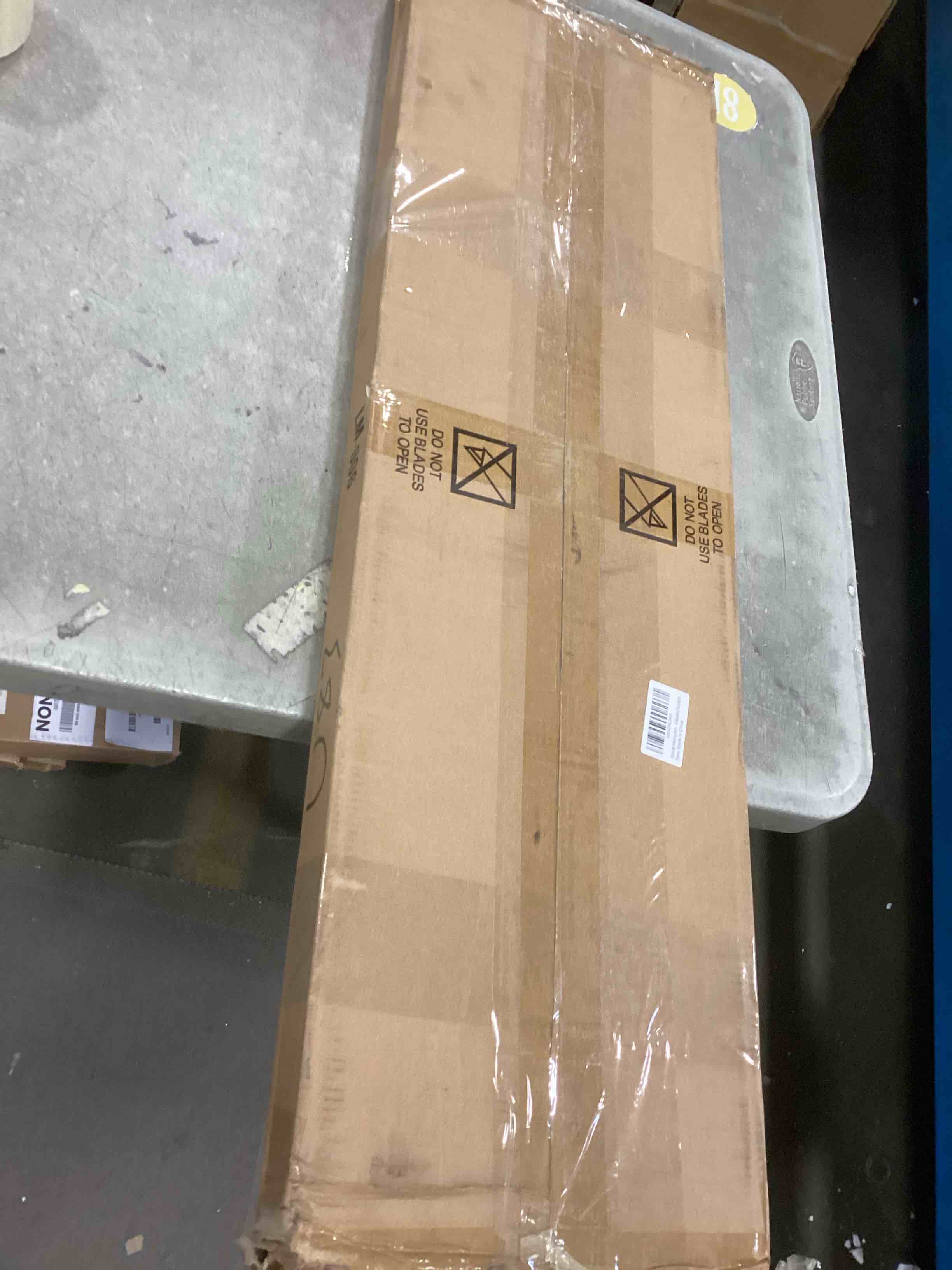 https://s3.amazonaws.com/lotting-images-prod/bidfta/PPE2112893_1737124116773.jpeg