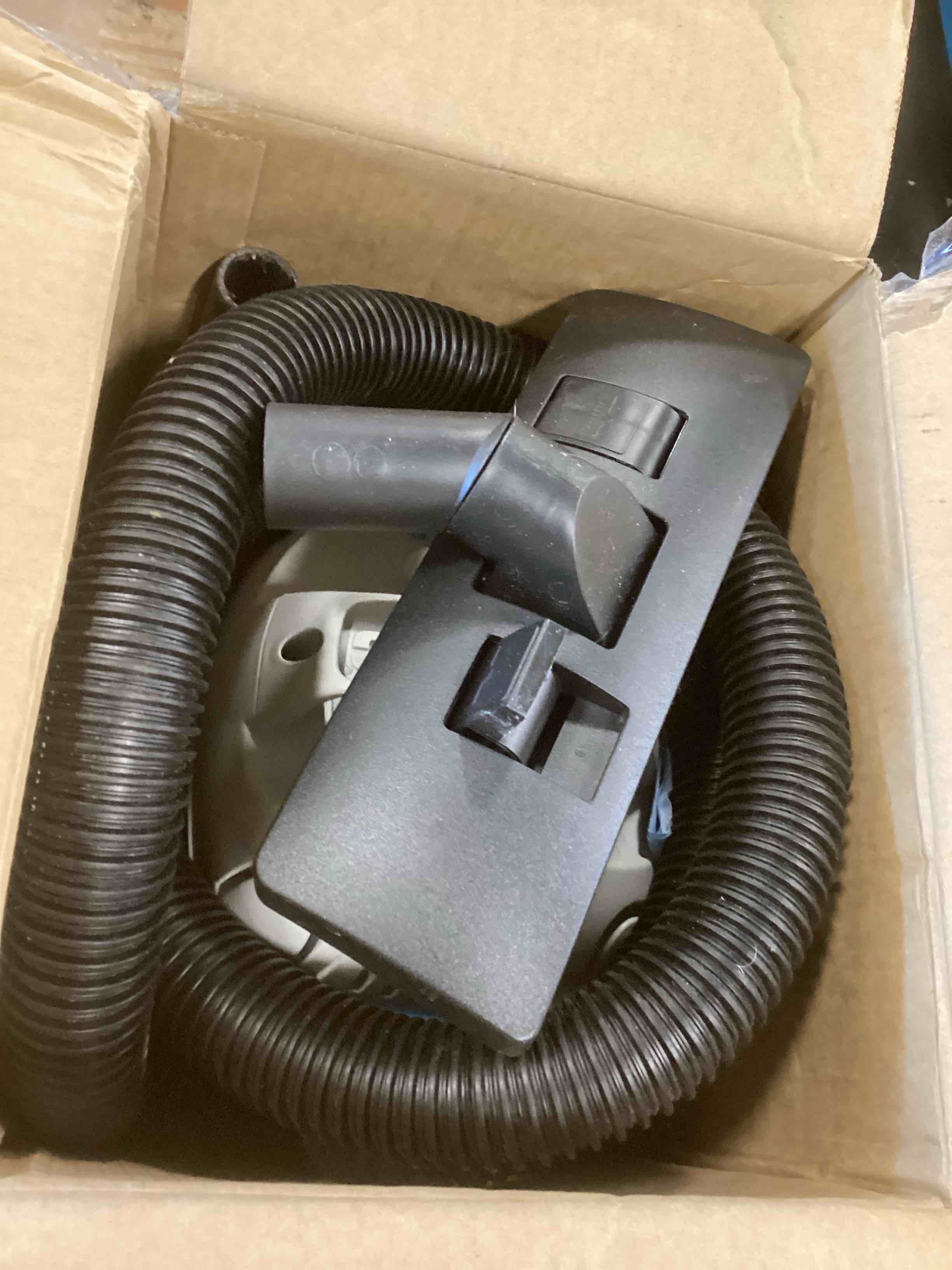 https://s3.amazonaws.com/lotting-images-prod/bidfta/PPE2112917_1737128425658.jpeg