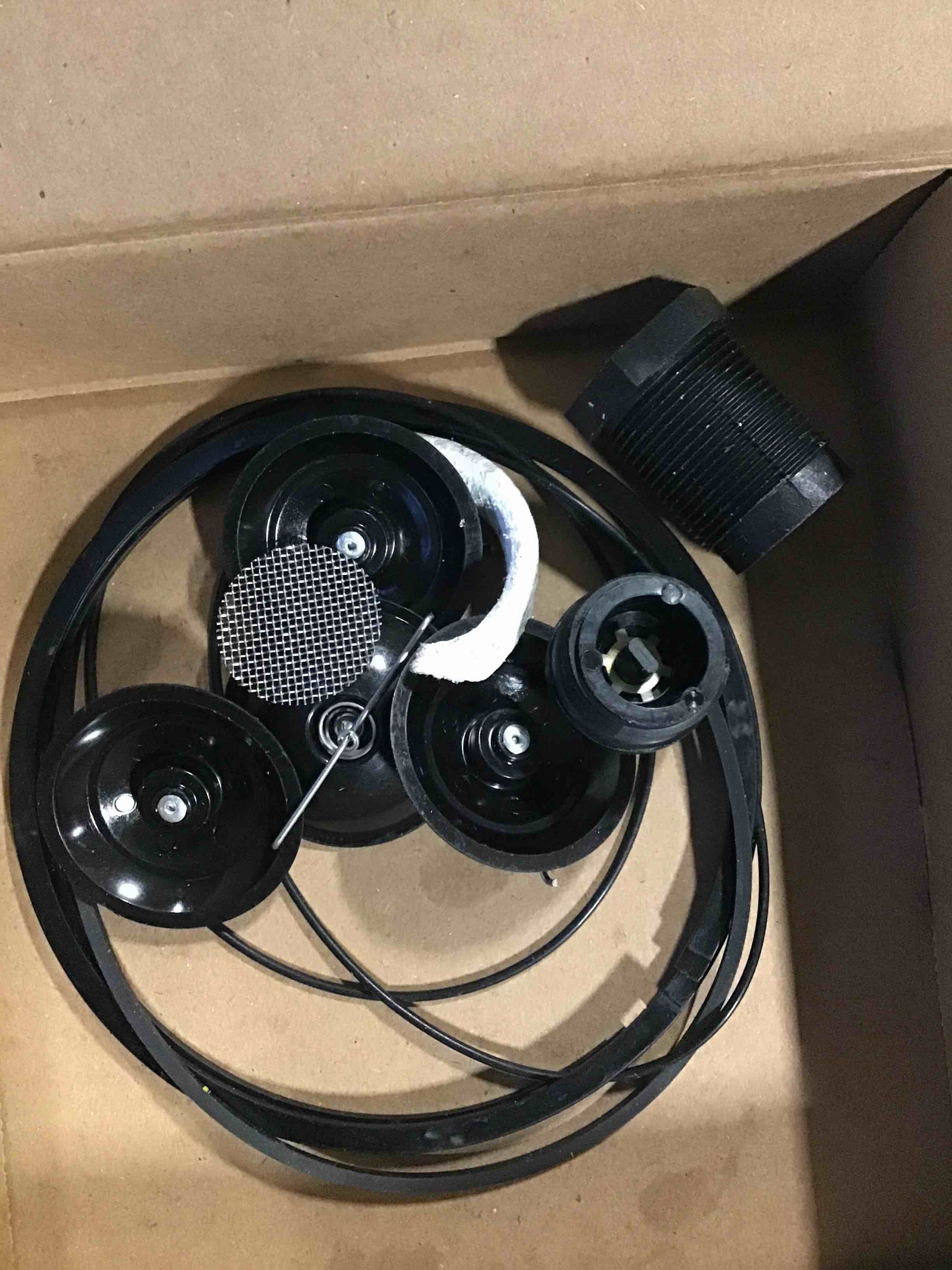 https://s3.amazonaws.com/lotting-images-prod/bidfta/PPE2113248_1734439746969.jpeg