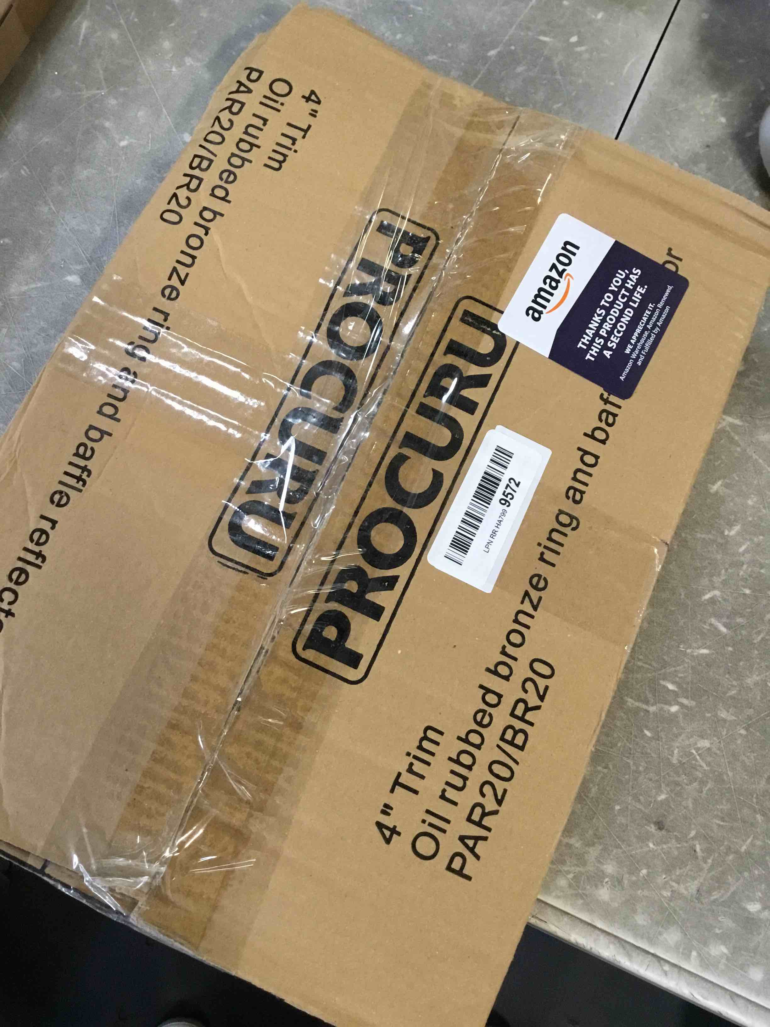 https://s3.amazonaws.com/lotting-images-prod/bidfta/PPE2114226_1735849928769.jpeg
