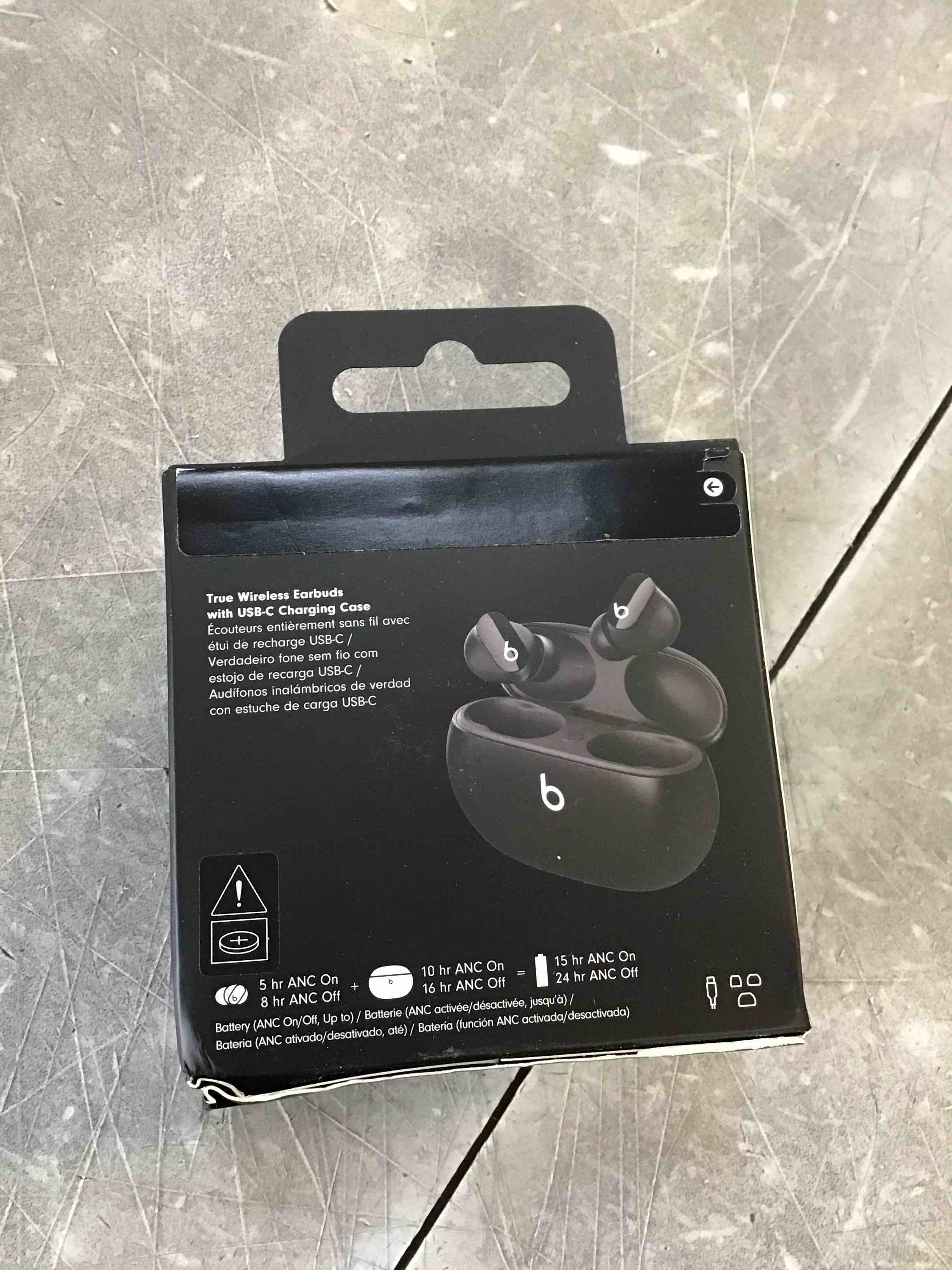 https://s3.amazonaws.com/lotting-images-prod/bidfta/PPE2115186_1736532751909.jpeg