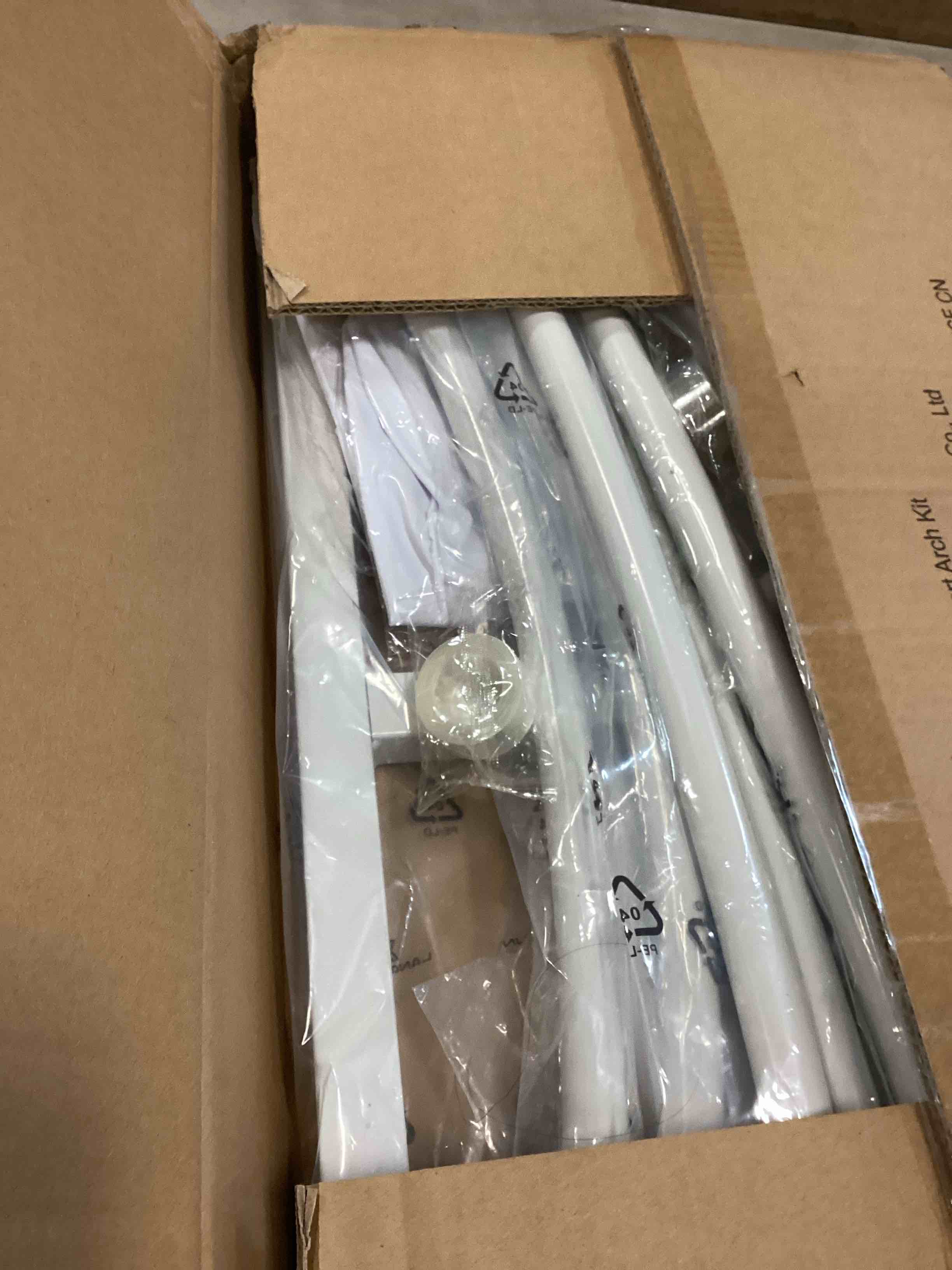 https://s3.amazonaws.com/lotting-images-prod/bidfta/PPE2116195_1736259087542.jpeg