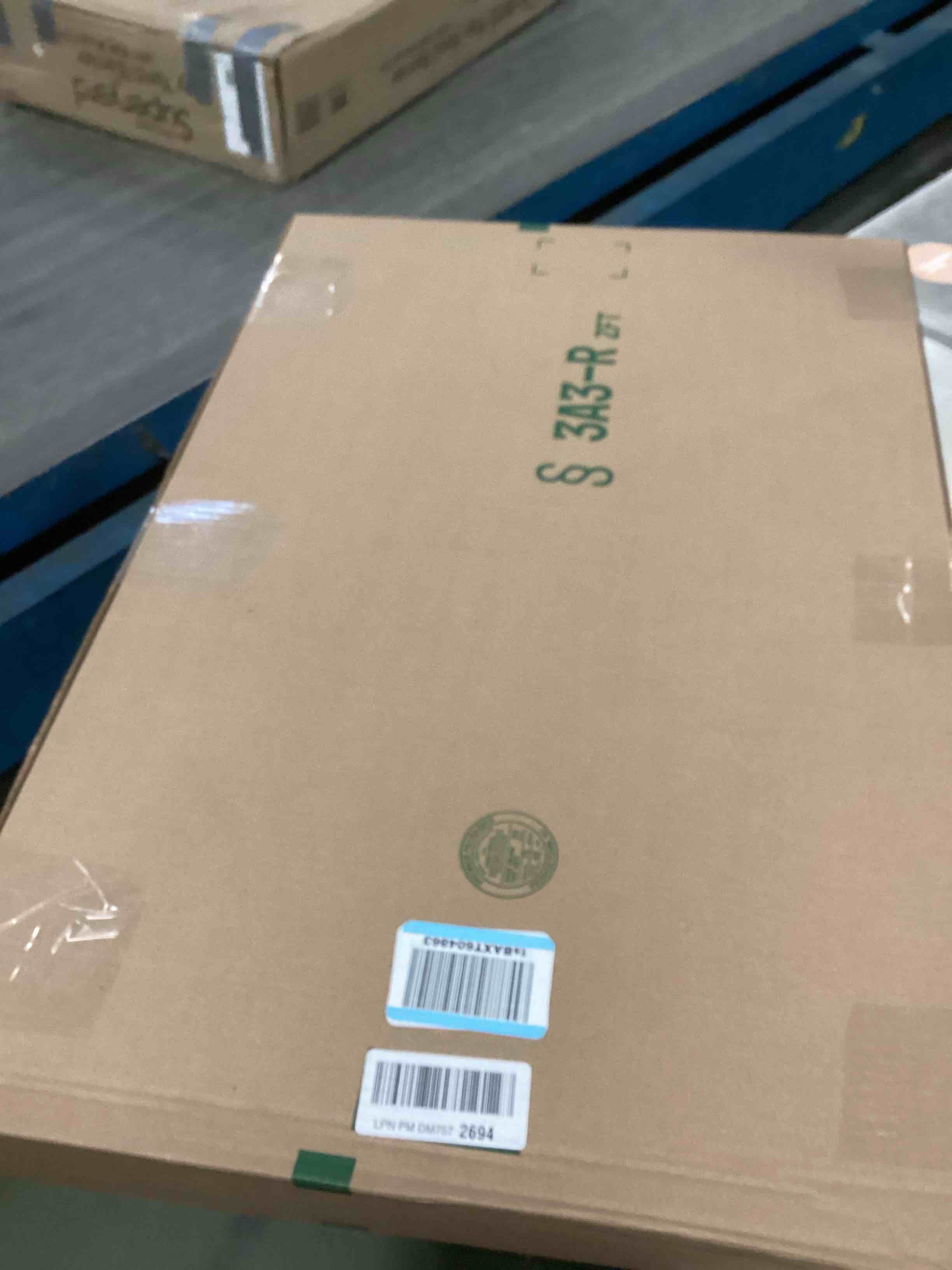 https://s3.amazonaws.com/lotting-images-prod/bidfta/PPE2116629_1737469938790.jpeg