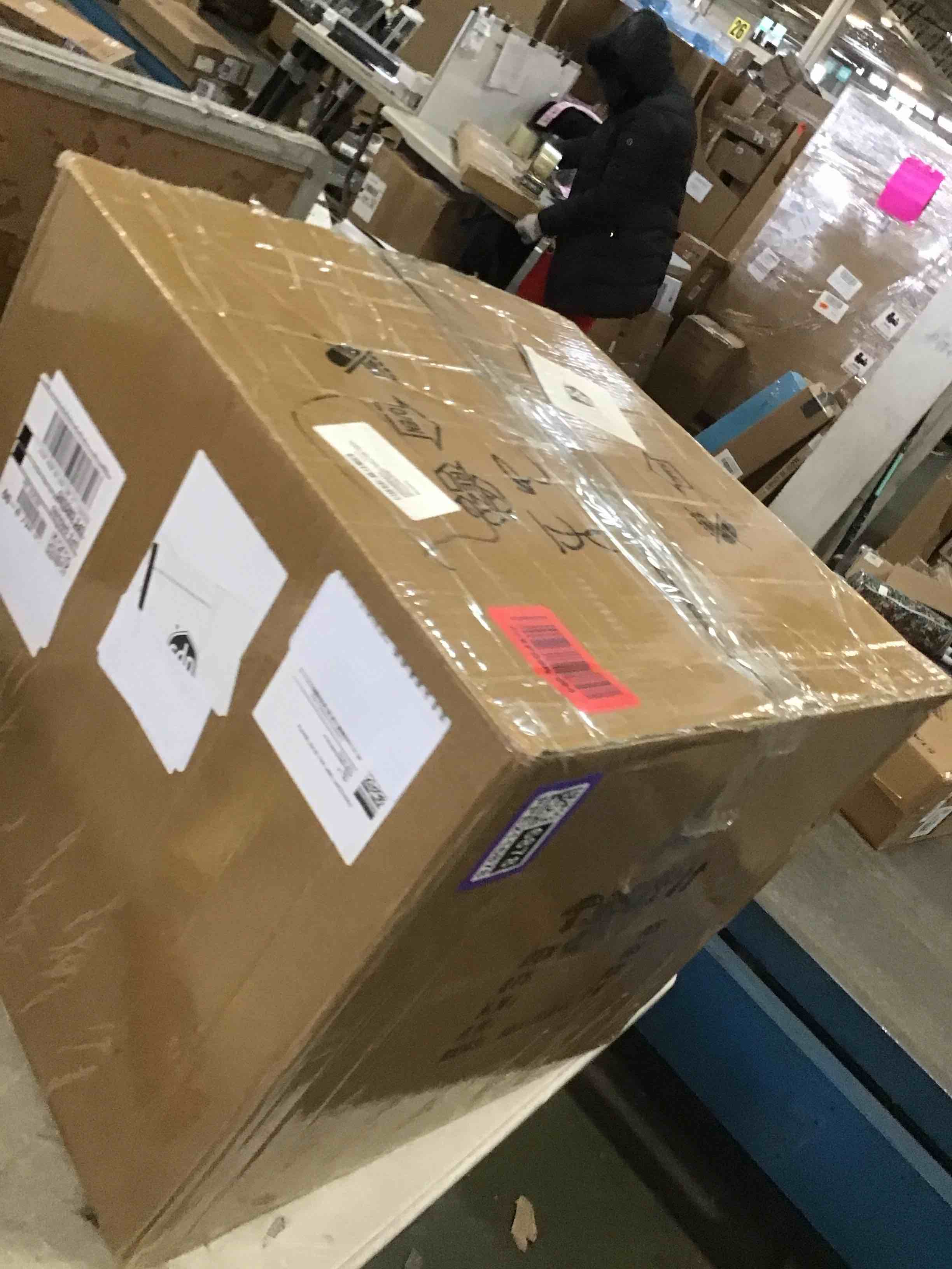 https://s3.amazonaws.com/lotting-images-prod/bidfta/PPE2116878_1737564486254.jpeg