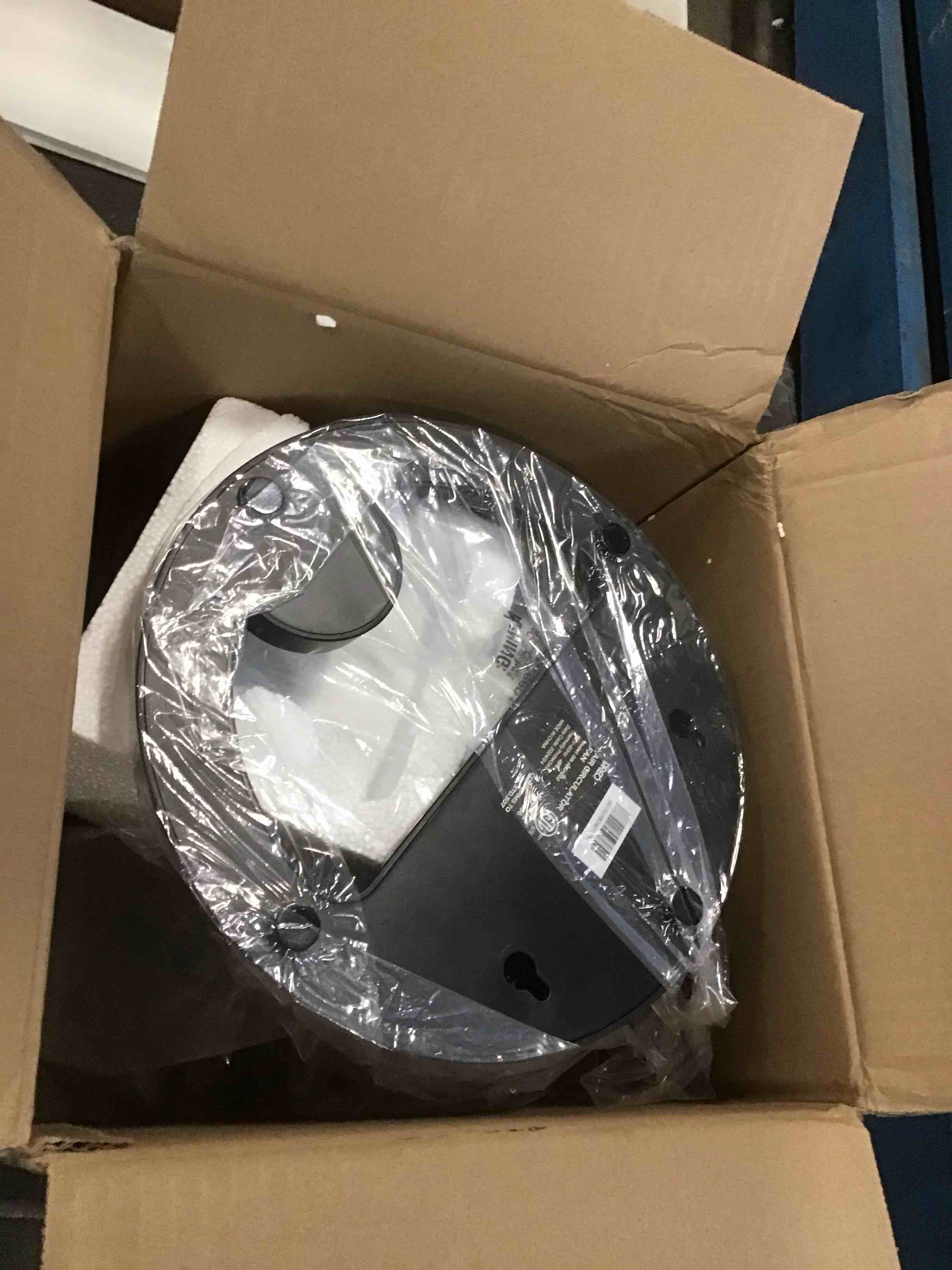 https://s3.amazonaws.com/lotting-images-prod/bidfta/PPE2117398_1737750274165.jpeg