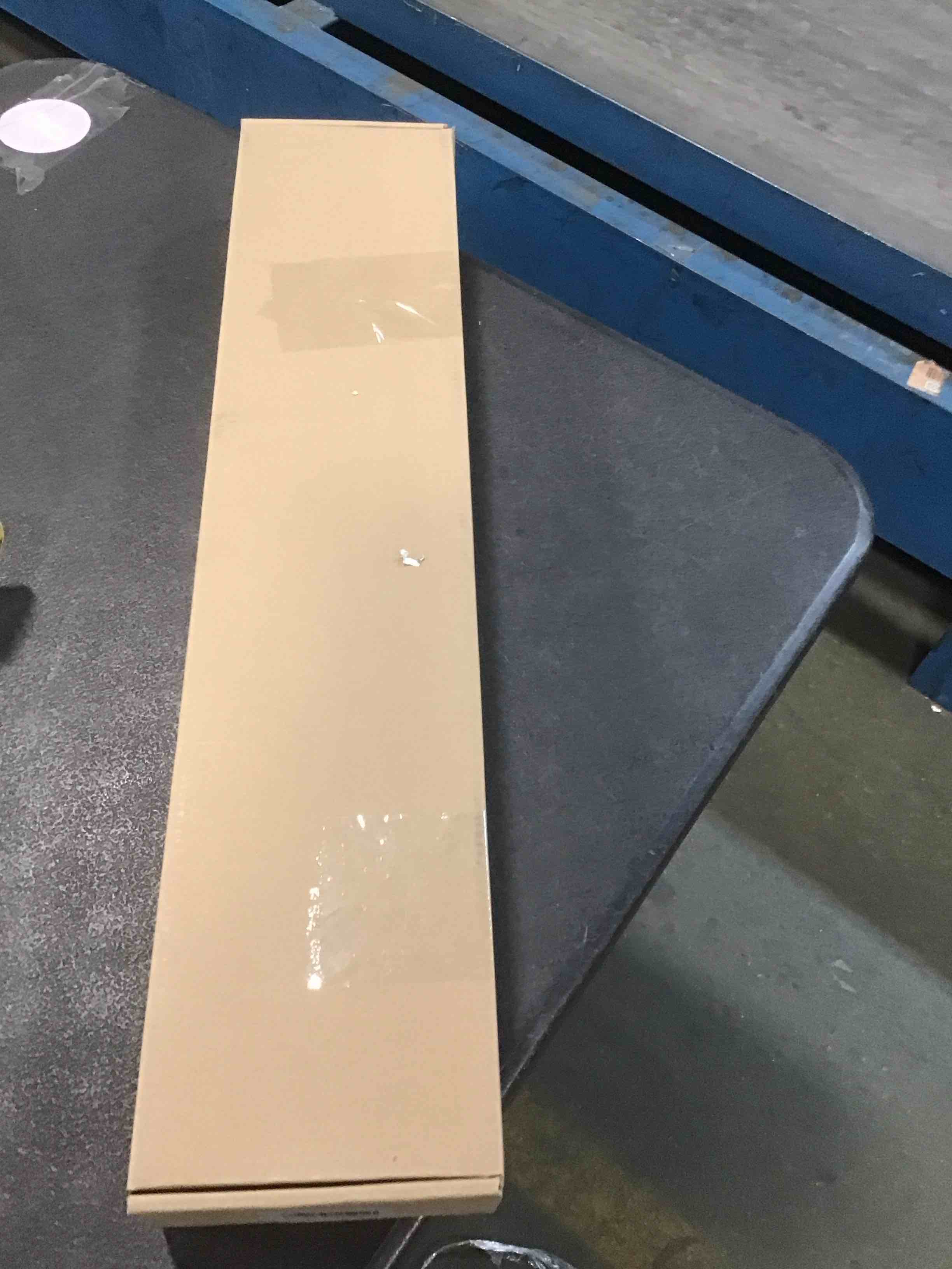 https://s3.amazonaws.com/lotting-images-prod/bidfta/PPE2117400_1737750701956.jpeg