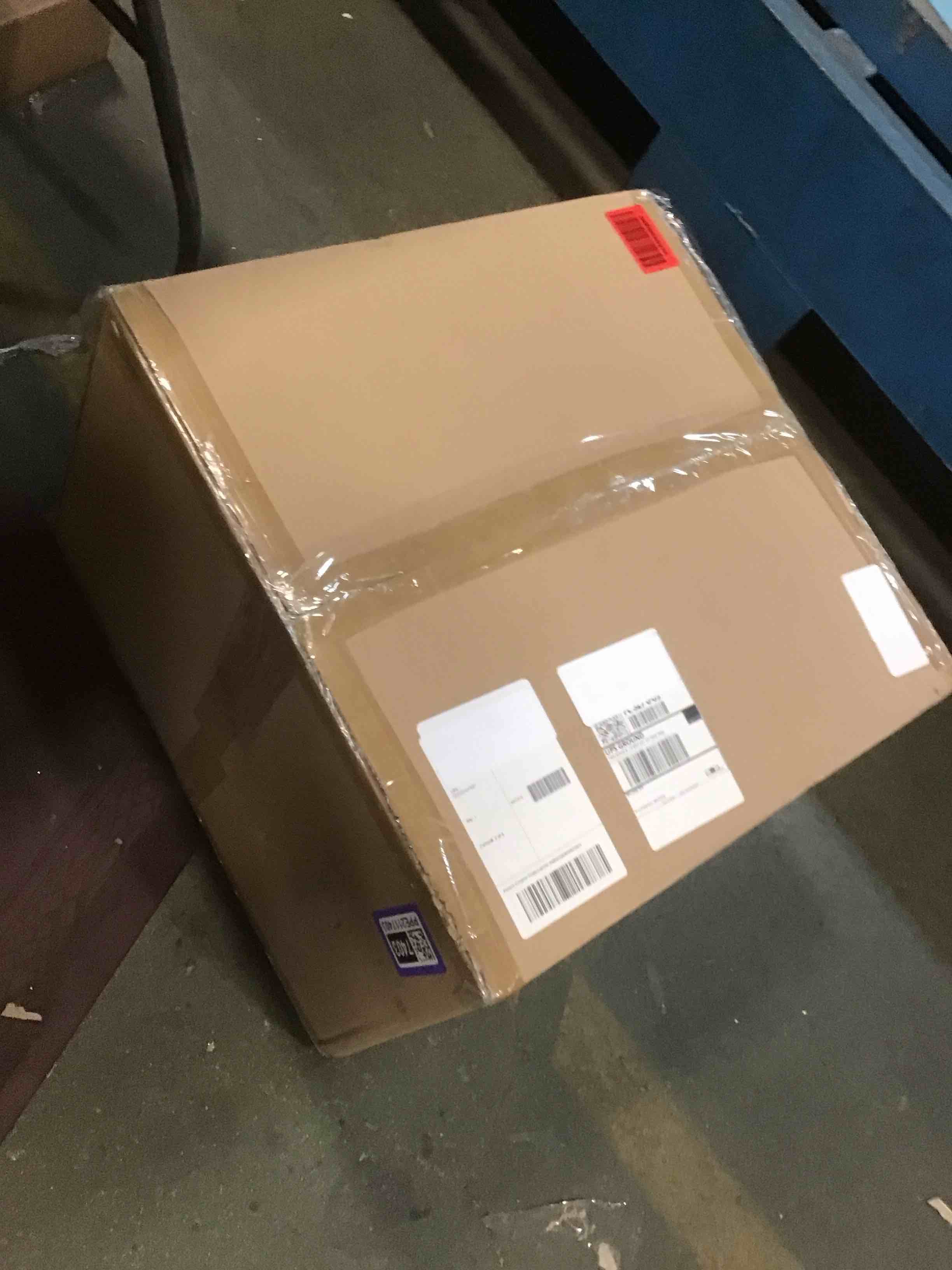 https://s3.amazonaws.com/lotting-images-prod/bidfta/PPE2117403_1737751104846.jpeg