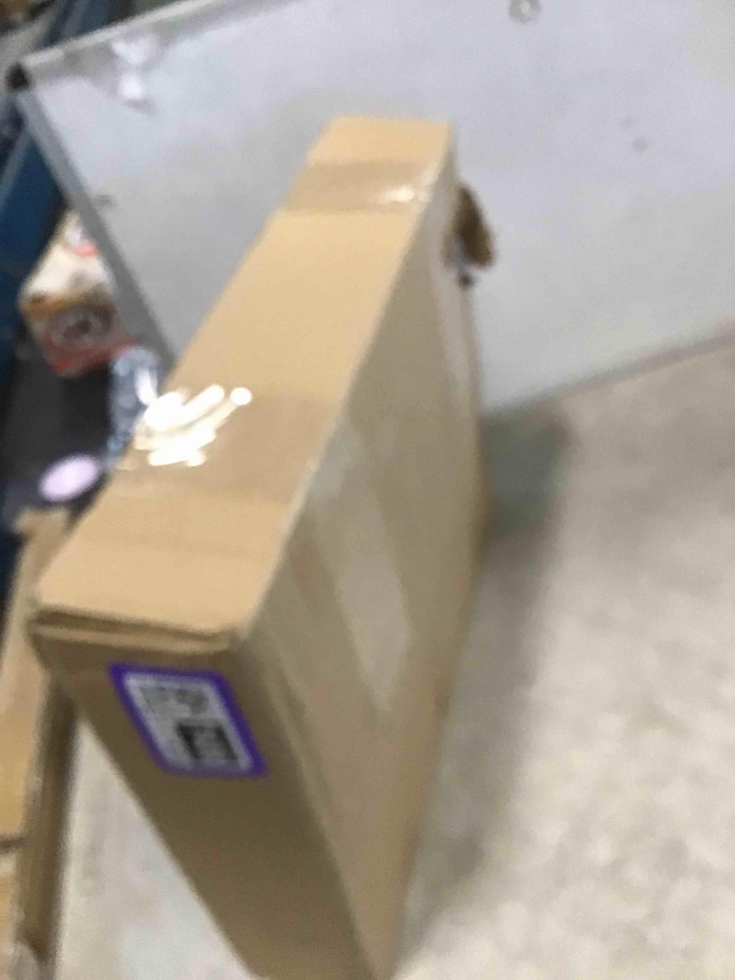 https://s3.amazonaws.com/lotting-images-prod/bidfta/PPE2117430_1737985992627.jpeg
