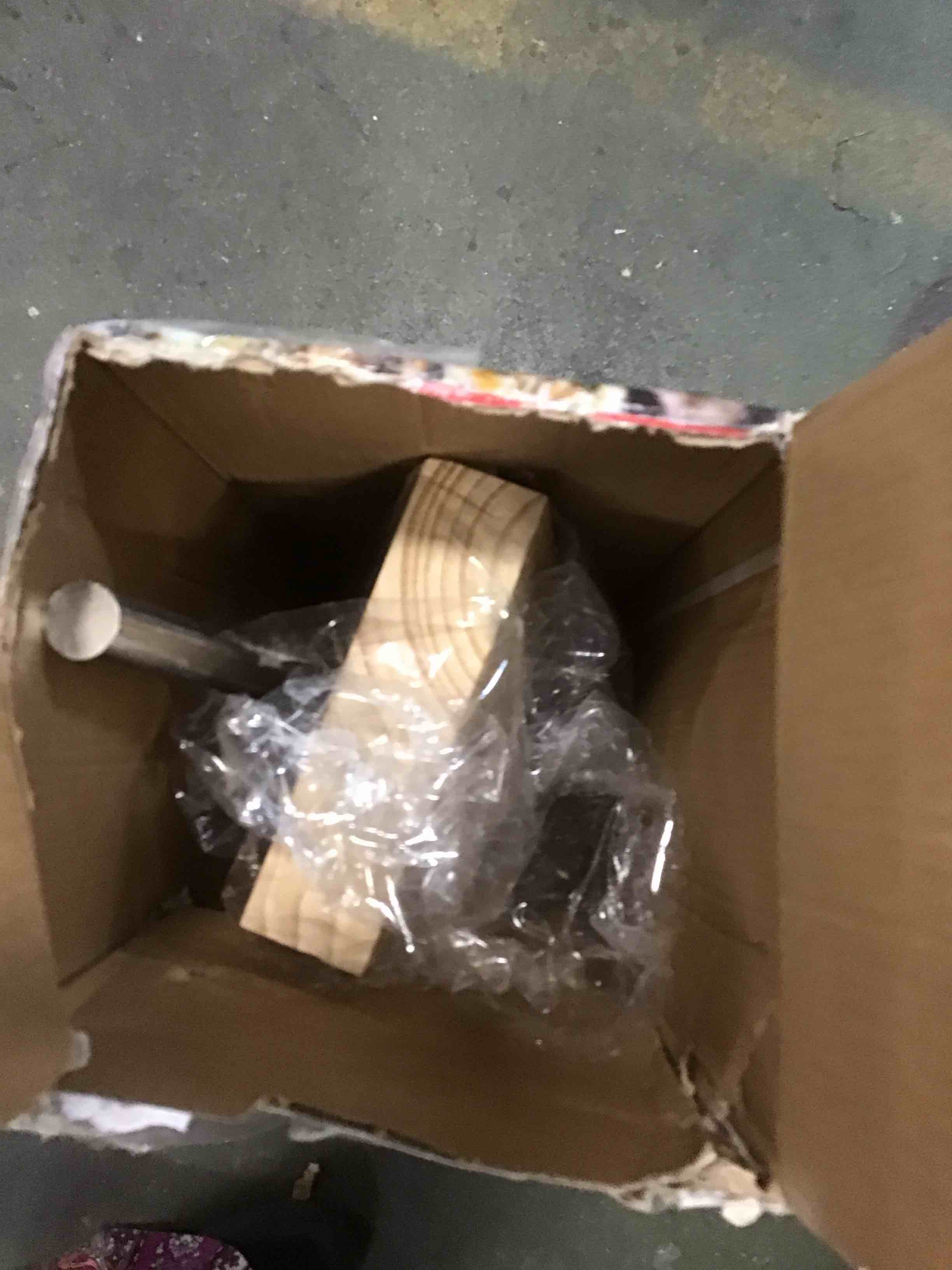 https://s3.amazonaws.com/lotting-images-prod/bidfta/PPE2117651_1738012181440.jpeg