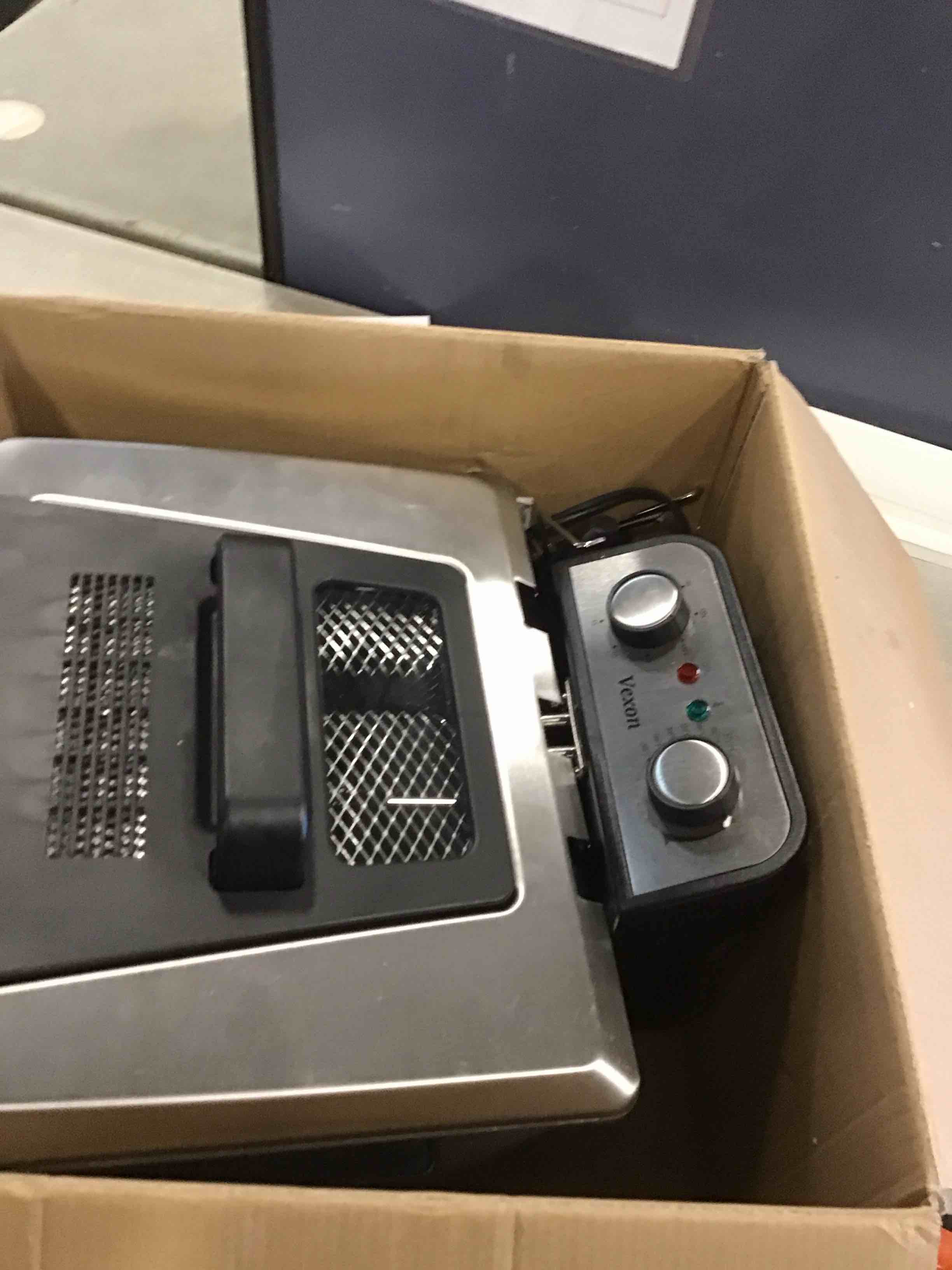 https://s3.amazonaws.com/lotting-images-prod/bidfta/PPE2117967_1738164988205.jpeg