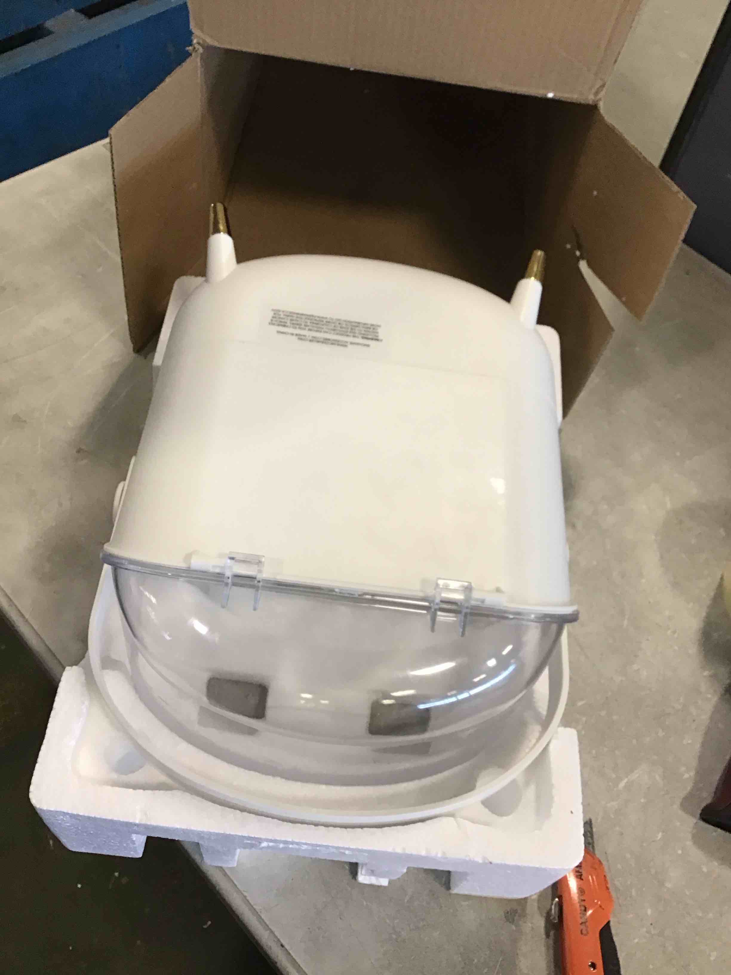 https://s3.amazonaws.com/lotting-images-prod/bidfta/PPE2117973_1738165606632.jpeg
