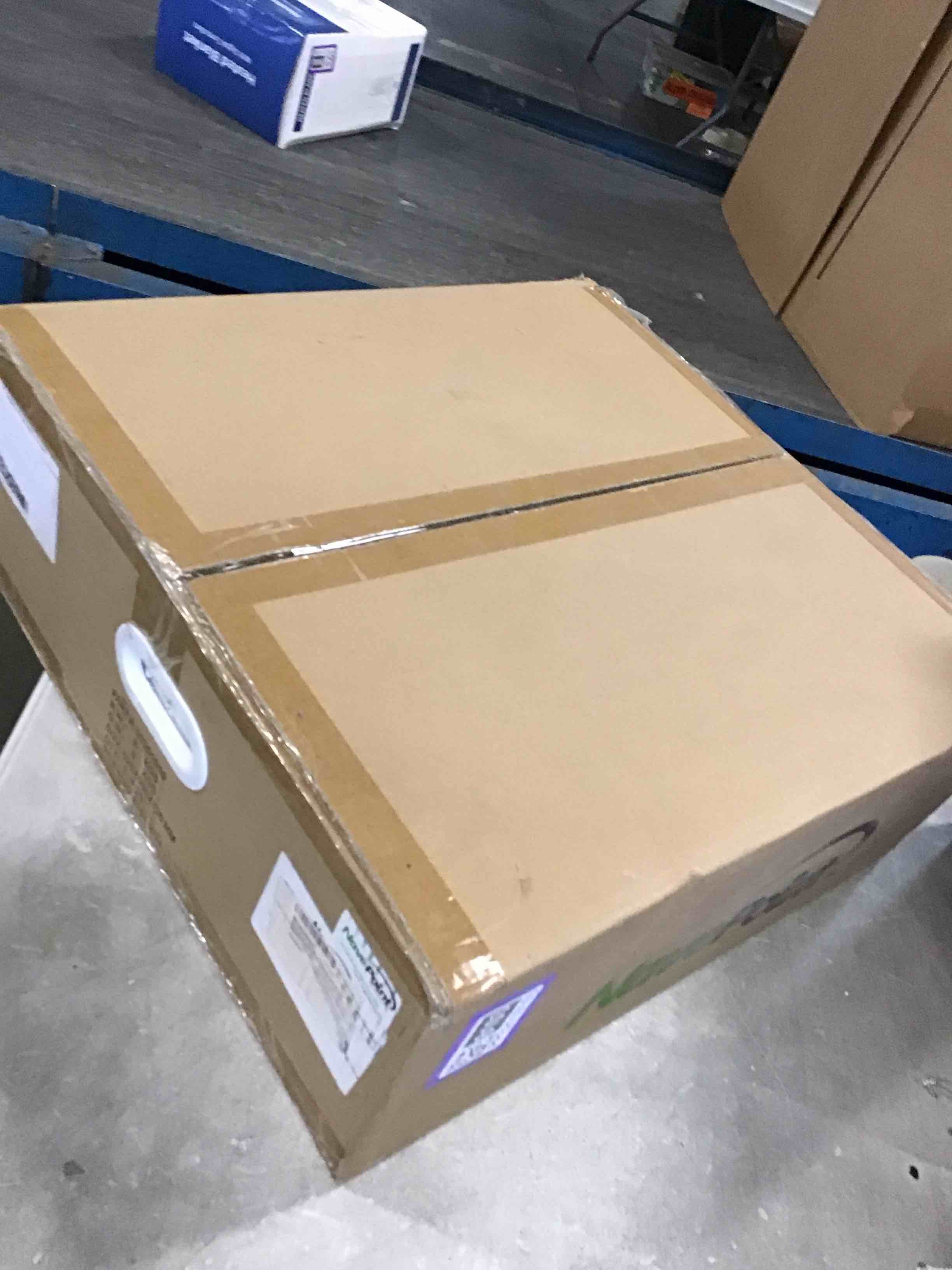 https://s3.amazonaws.com/lotting-images-prod/bidfta/PPE2118103_1738182106602.jpeg