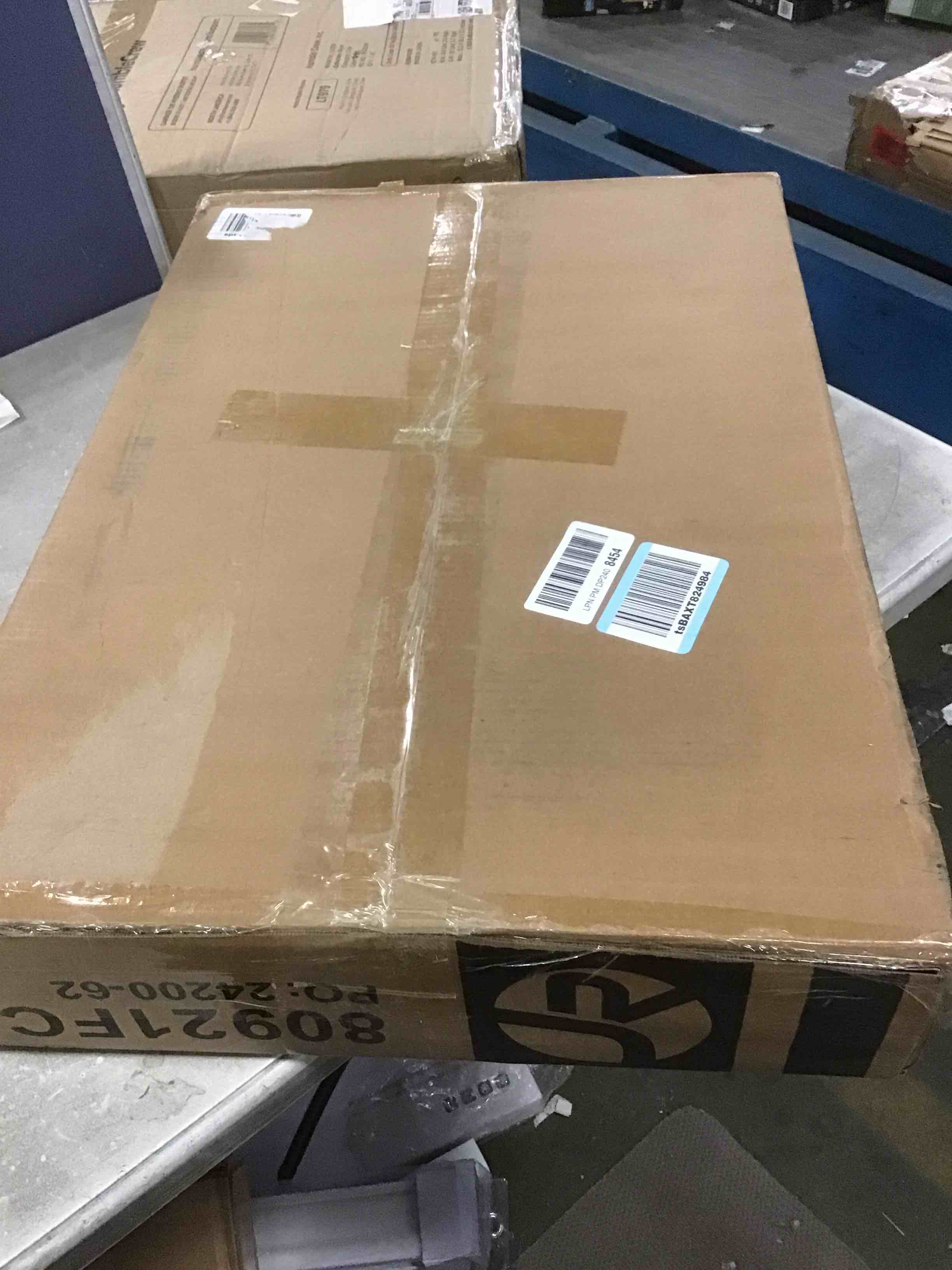 https://s3.amazonaws.com/lotting-images-prod/bidfta/PPE2118579_1738598726896.jpeg