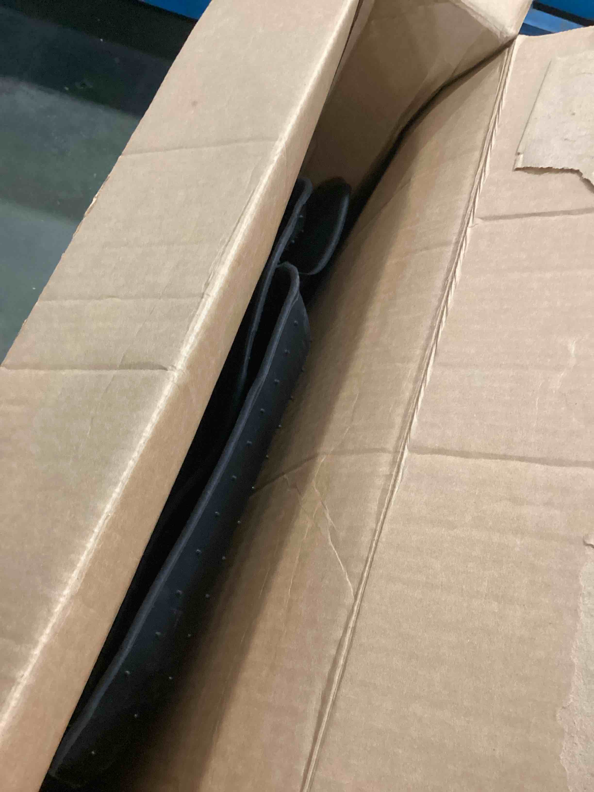 https://s3.amazonaws.com/lotting-images-prod/bidfta/PPE2119037_1736259549933.jpeg