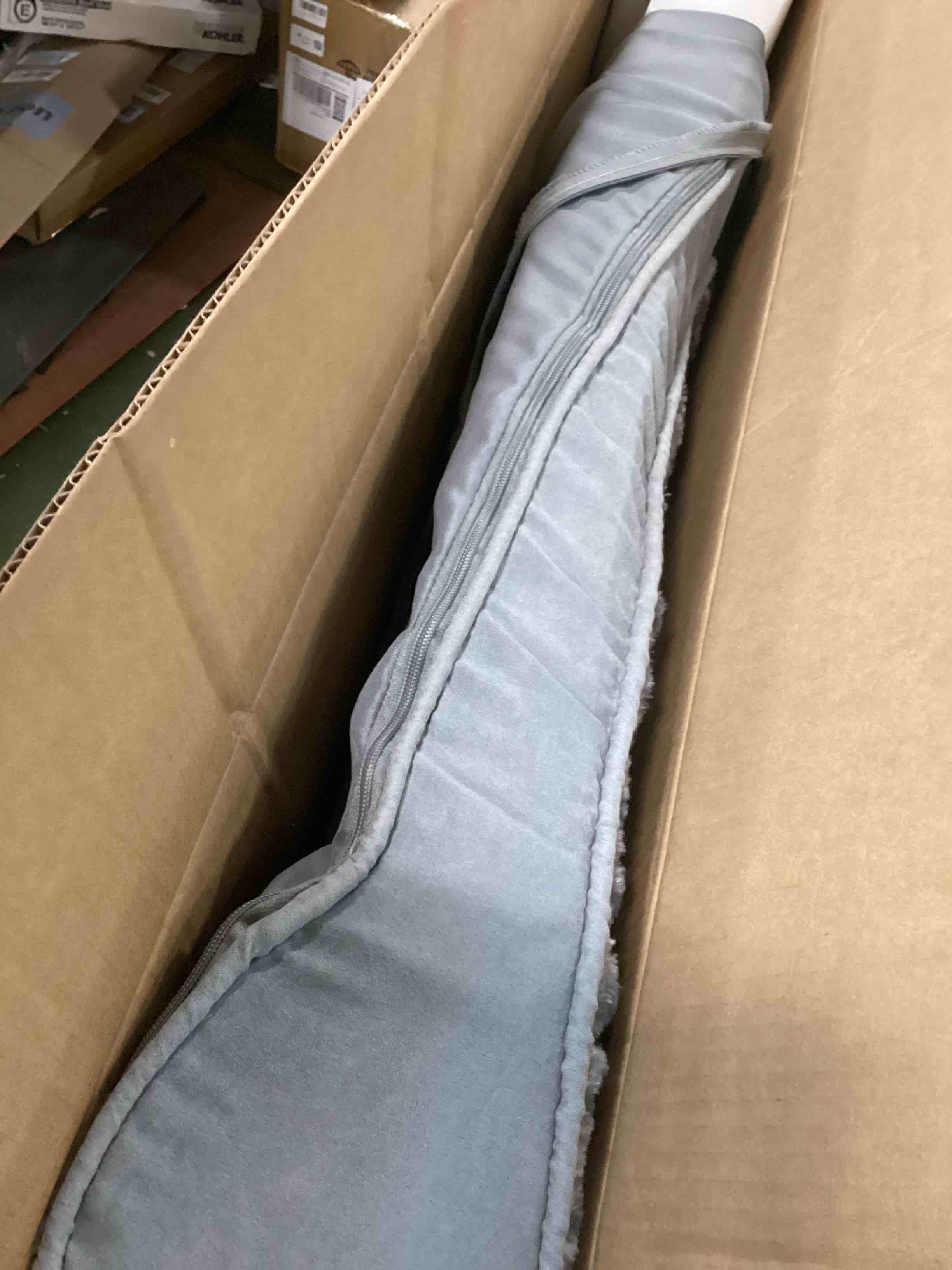 https://s3.amazonaws.com/lotting-images-prod/bidfta/PPE2119050_1736259992556.jpeg
