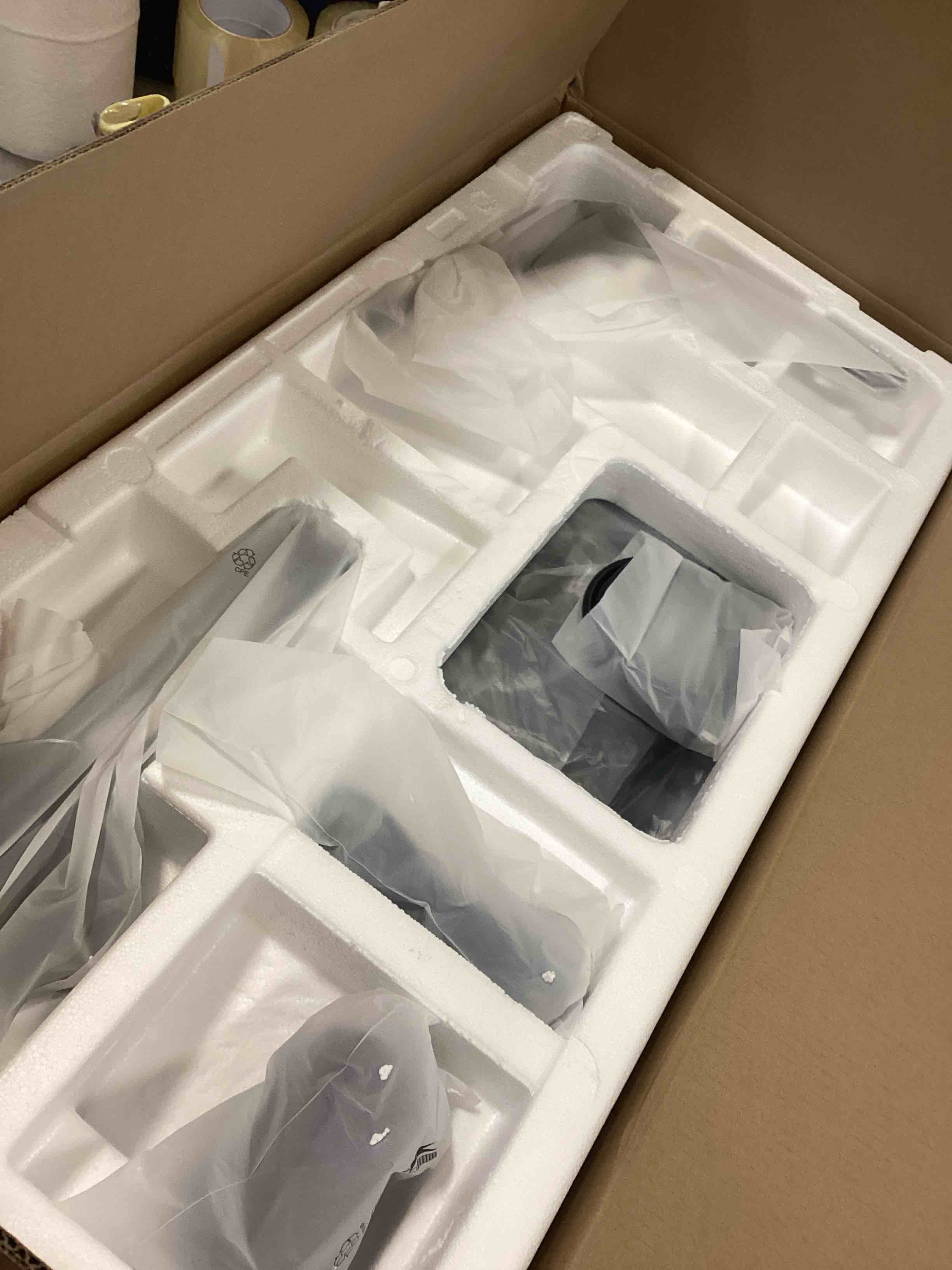 https://s3.amazonaws.com/lotting-images-prod/bidfta/PPE2119387_1736351830629.jpeg