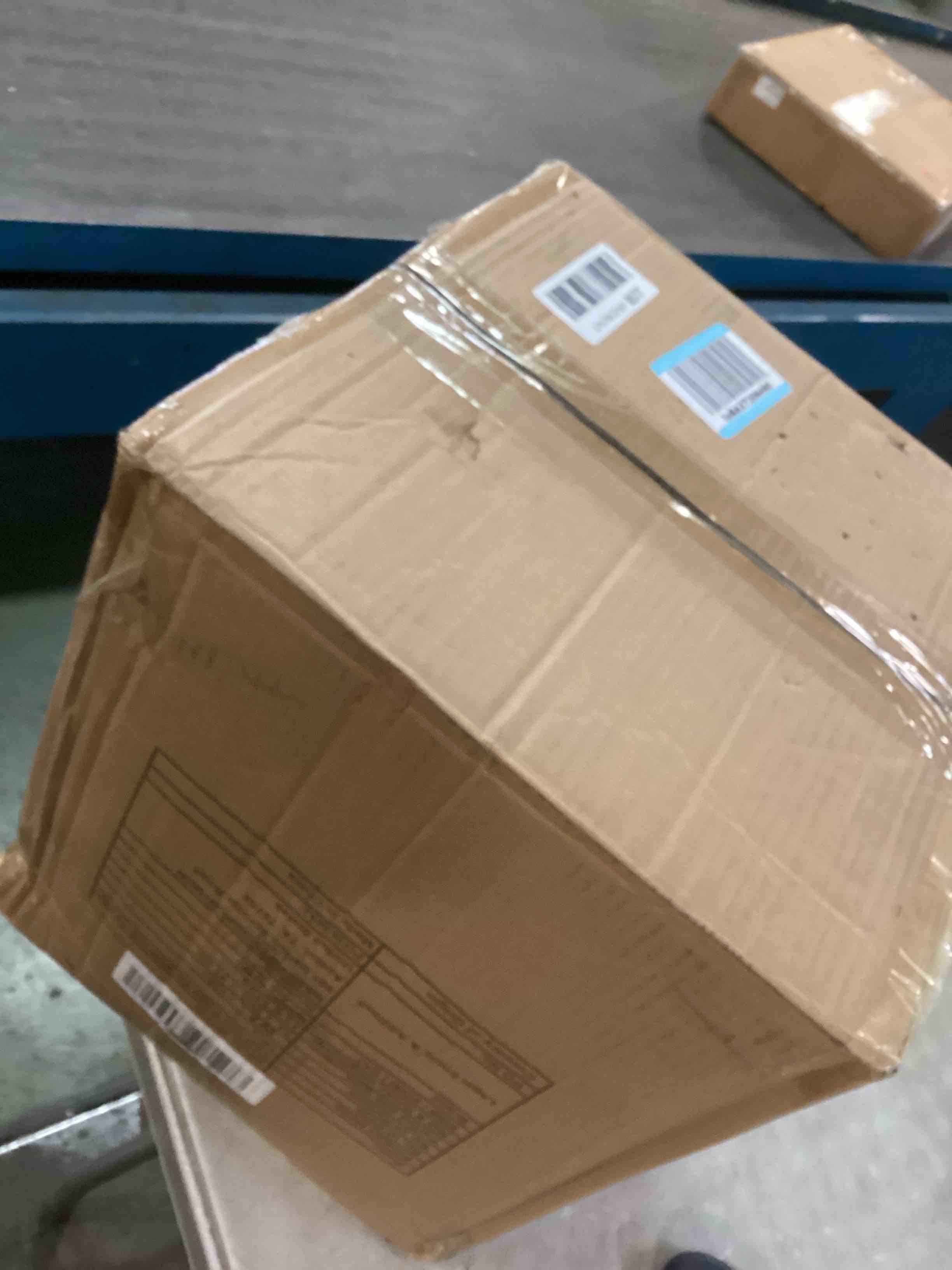 https://s3.amazonaws.com/lotting-images-prod/bidfta/PPE2119571_1736433263241.jpeg