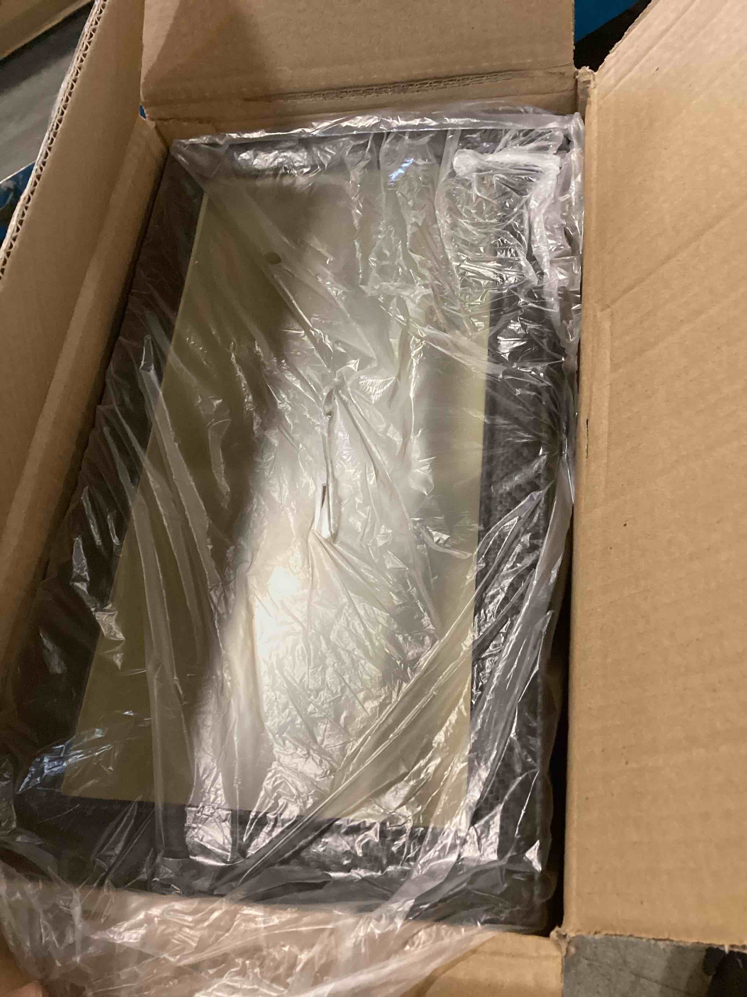 https://s3.amazonaws.com/lotting-images-prod/bidfta/PPE2120193_1736786909114.jpeg