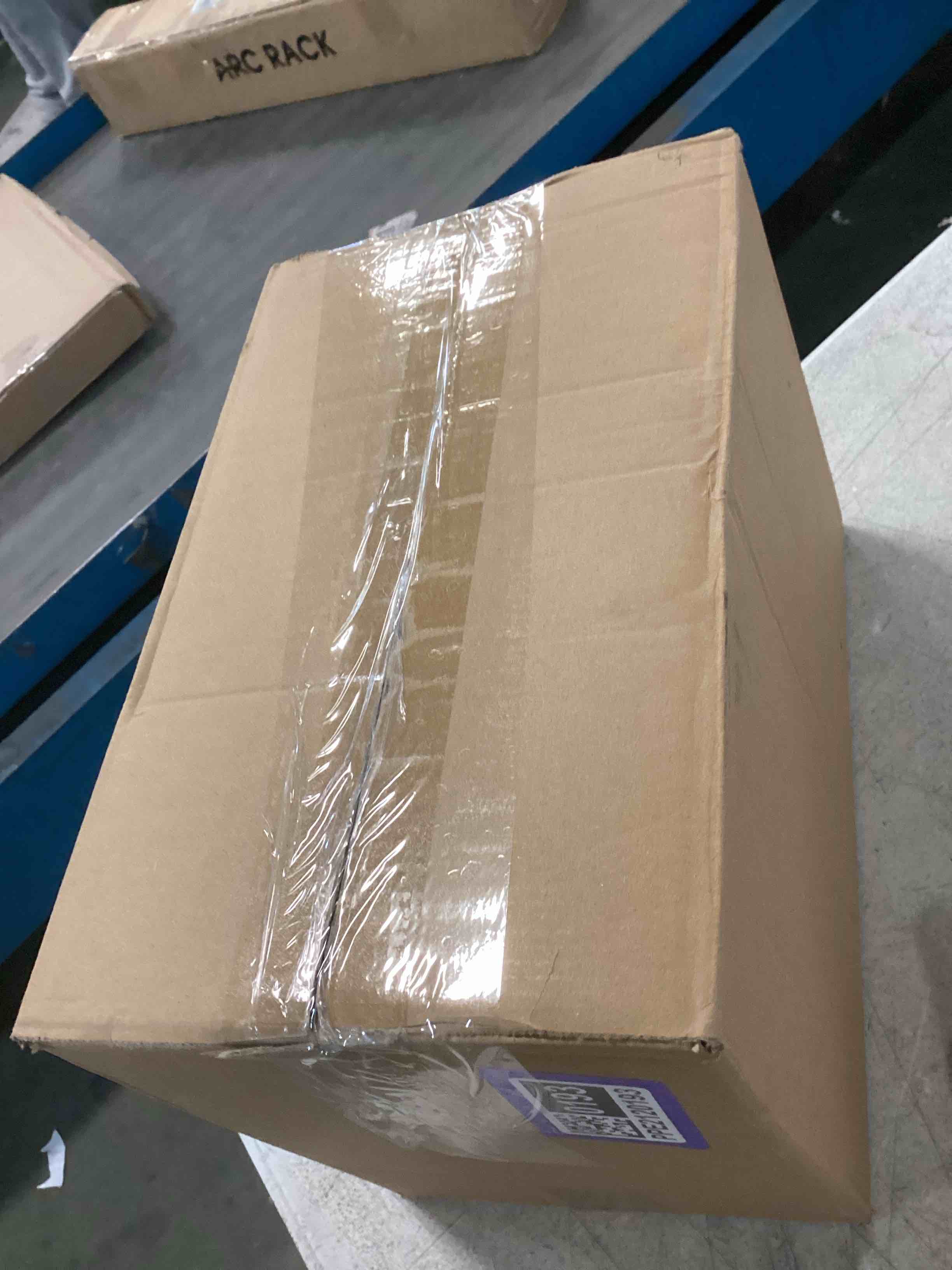 https://s3.amazonaws.com/lotting-images-prod/bidfta/PPE2120193_1736786924167.jpeg
