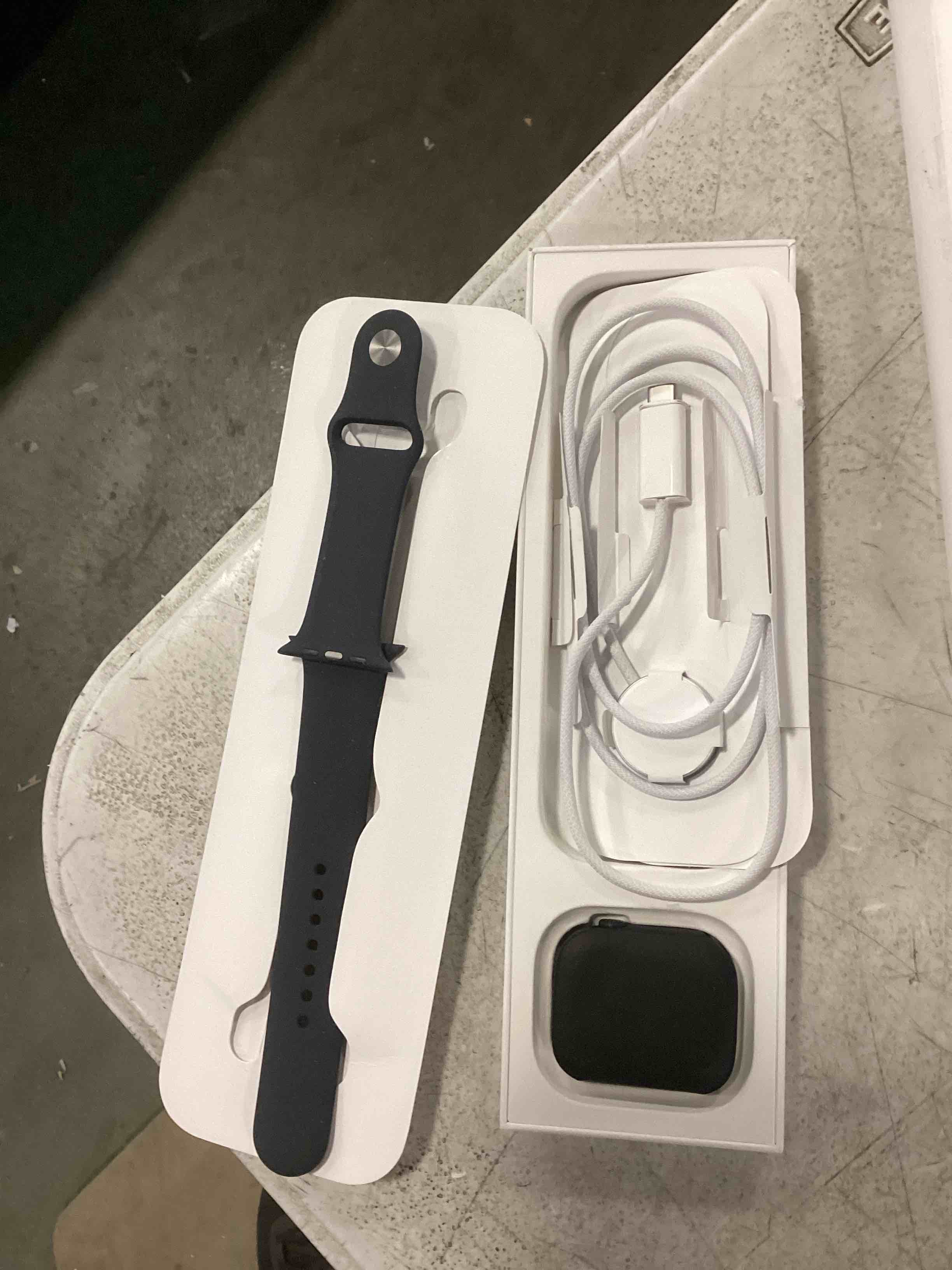 https://s3.amazonaws.com/lotting-images-prod/bidfta/PPE2120200_1736785206629.jpeg