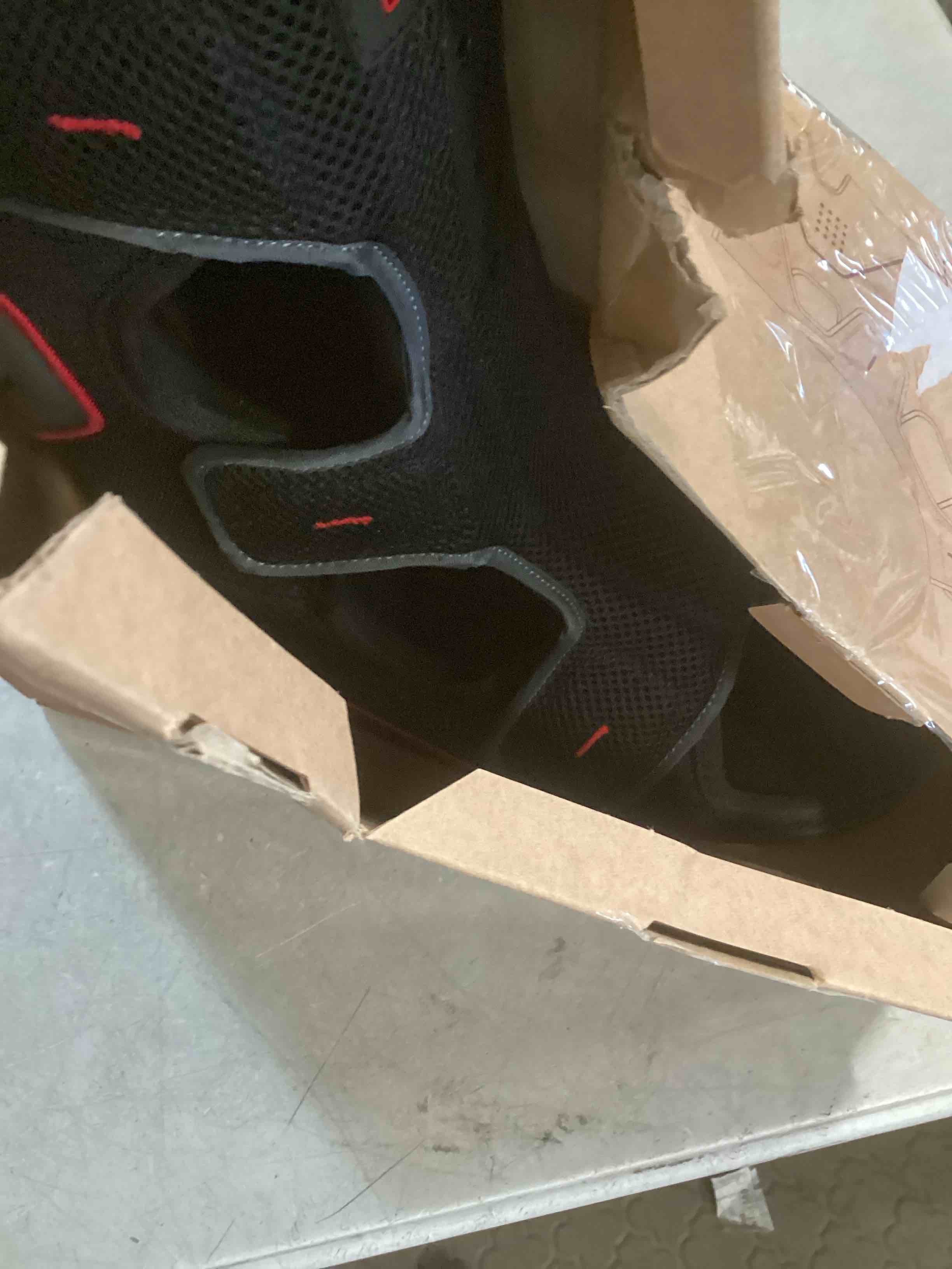 https://s3.amazonaws.com/lotting-images-prod/bidfta/PPE2120735_1736966414428.jpeg