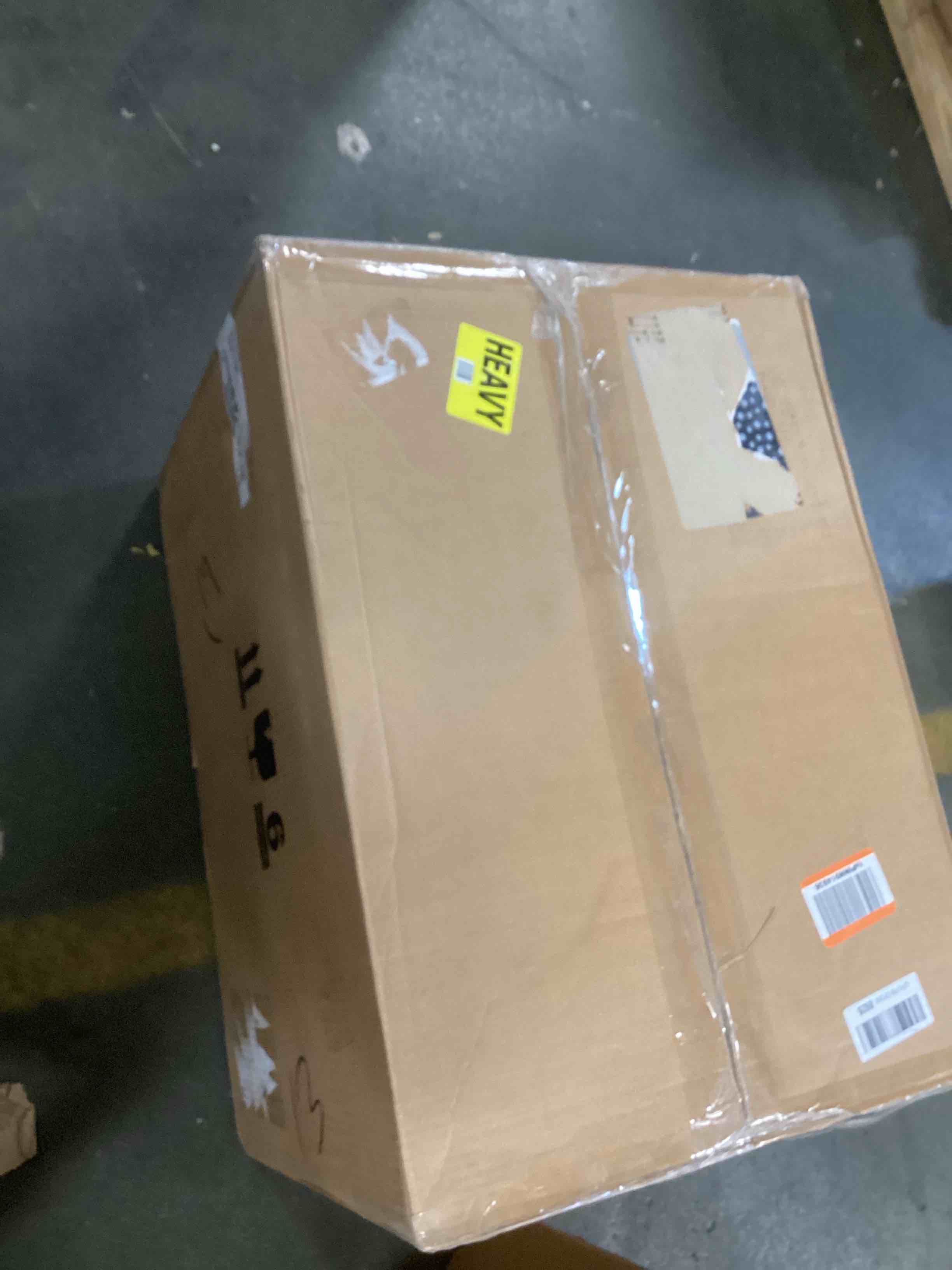https://s3.amazonaws.com/lotting-images-prod/bidfta/PPE2121008_1737045734469.jpeg