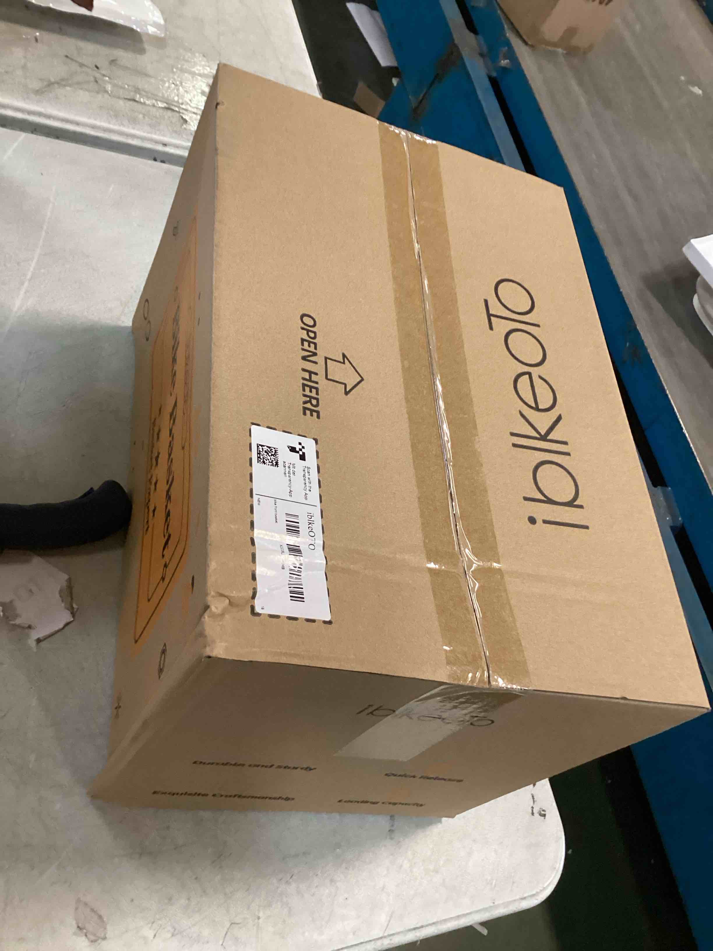 https://s3.amazonaws.com/lotting-images-prod/bidfta/PPE2121594_1737397619295.jpeg
