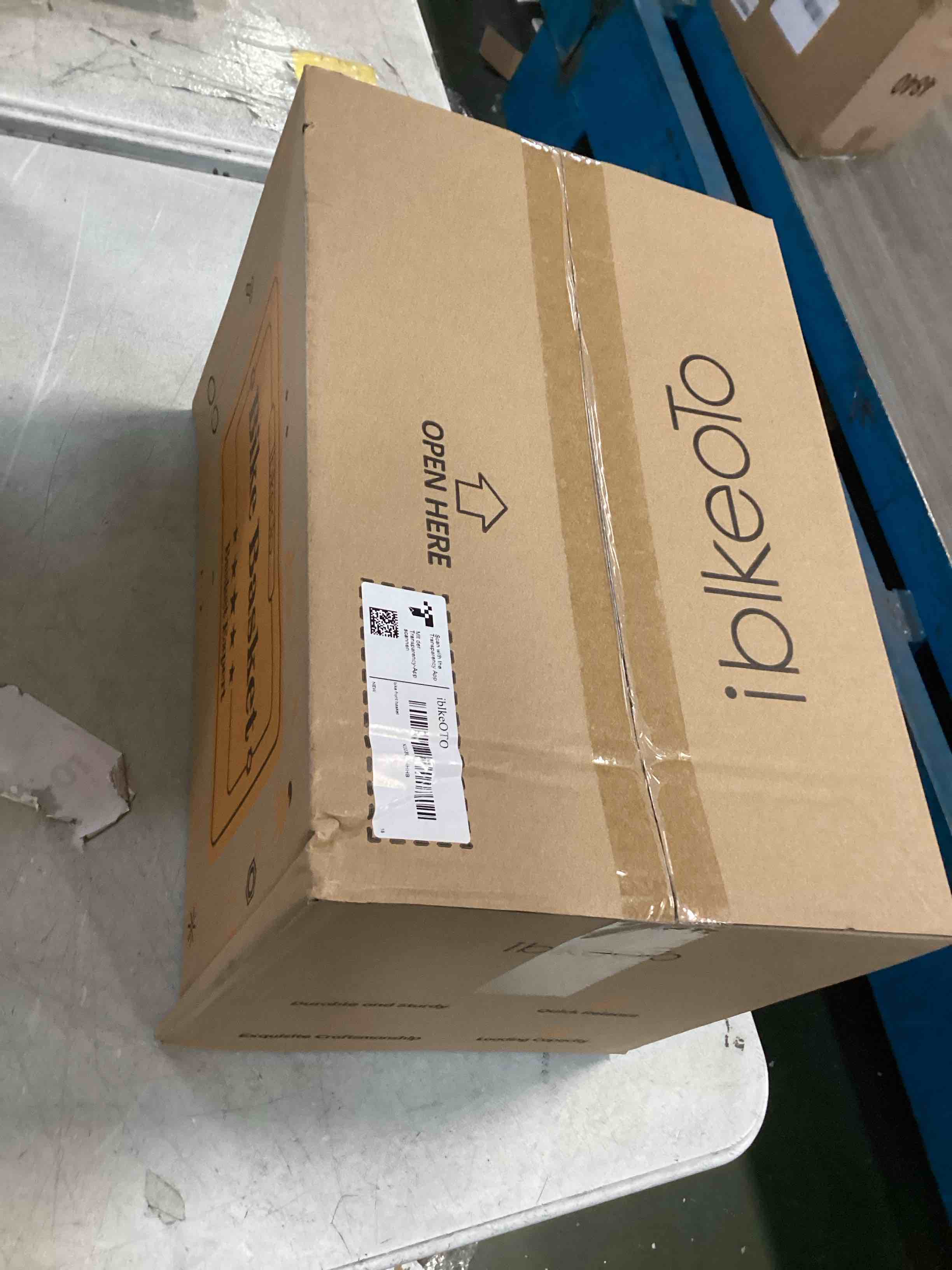 https://s3.amazonaws.com/lotting-images-prod/bidfta/PPE2121594_1737397622239.jpeg