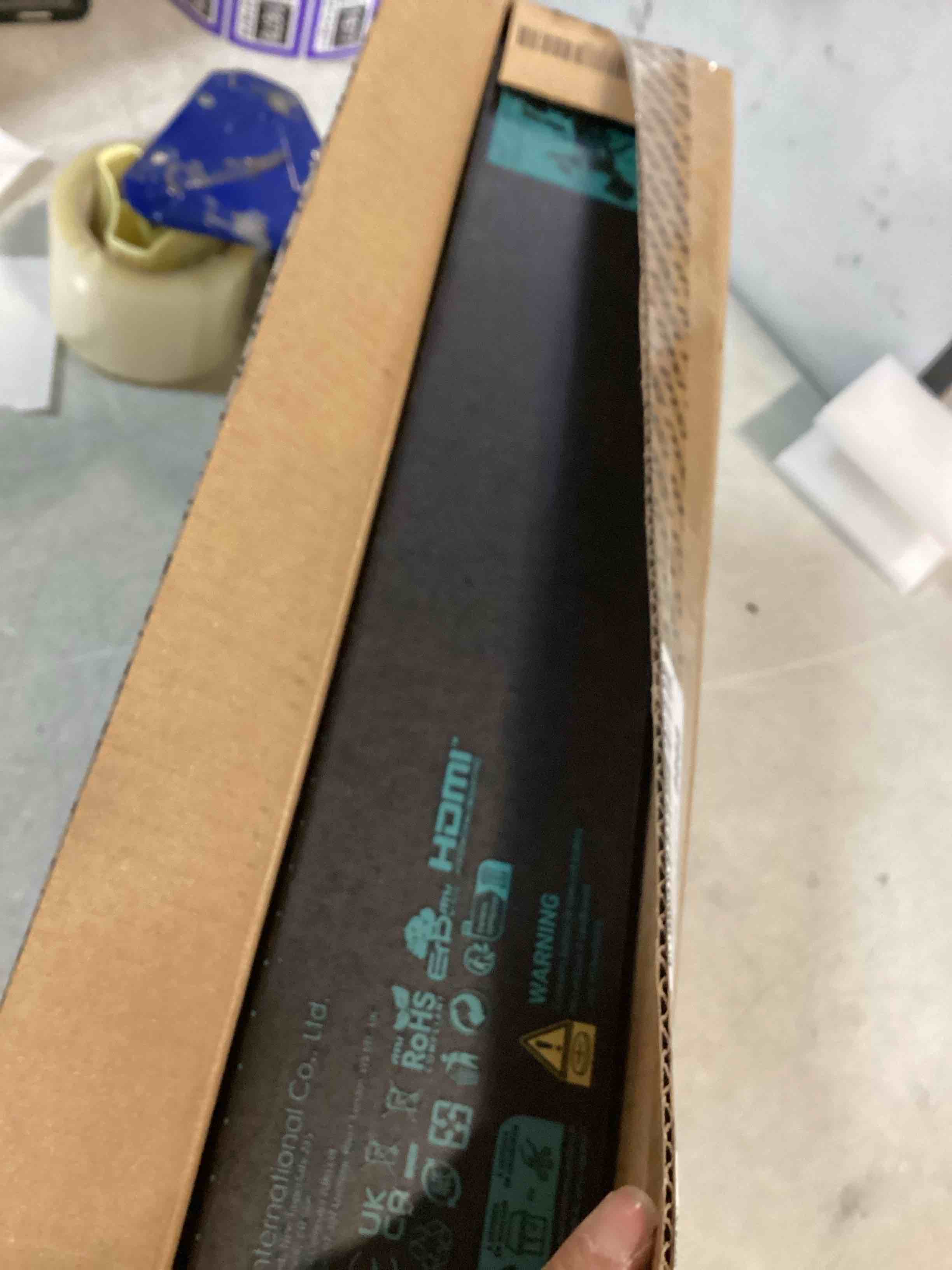 https://s3.amazonaws.com/lotting-images-prod/bidfta/PPE2121669_1737406040337.jpeg