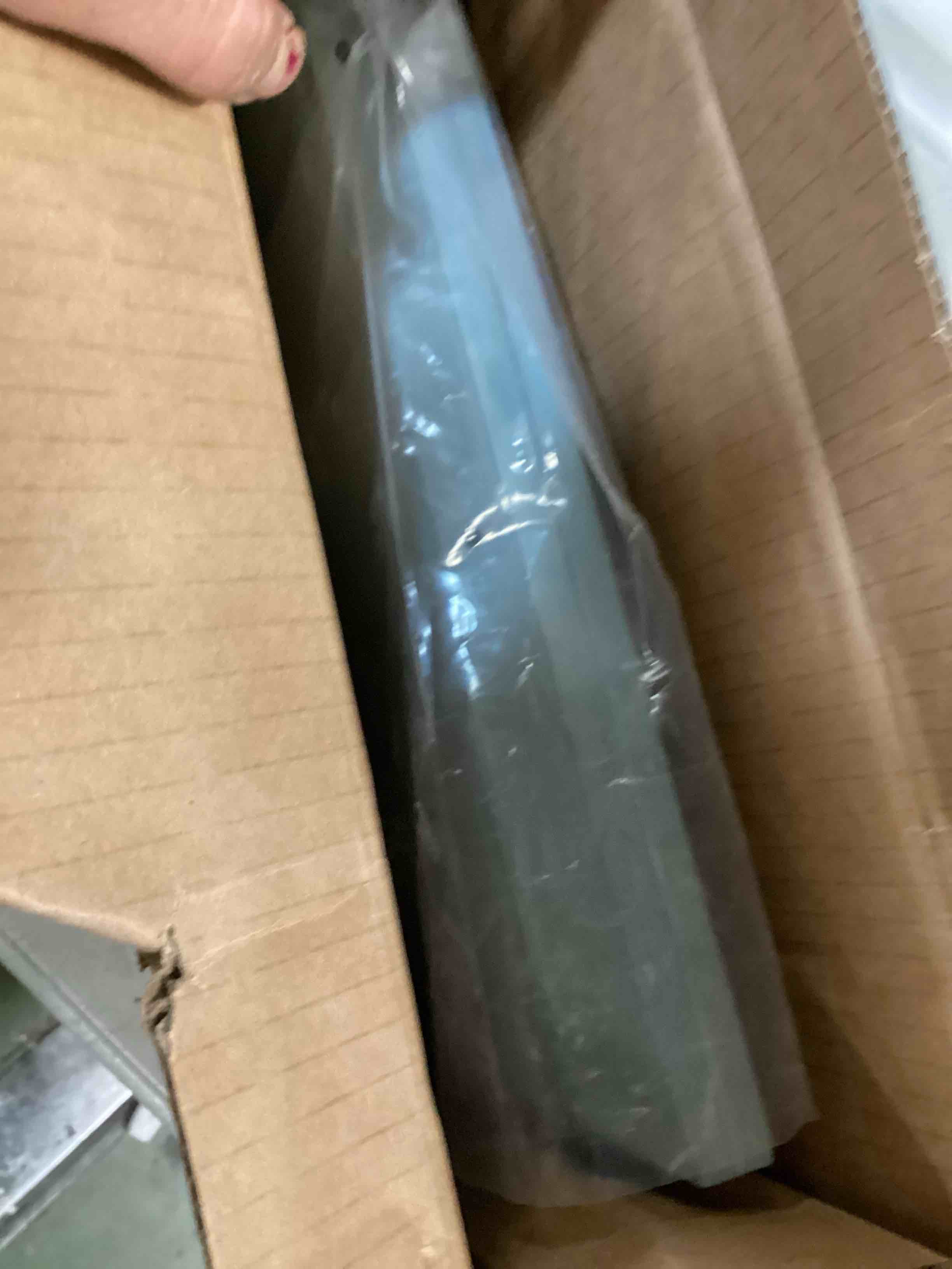 https://s3.amazonaws.com/lotting-images-prod/bidfta/PPE2121671_1737406125027.jpeg