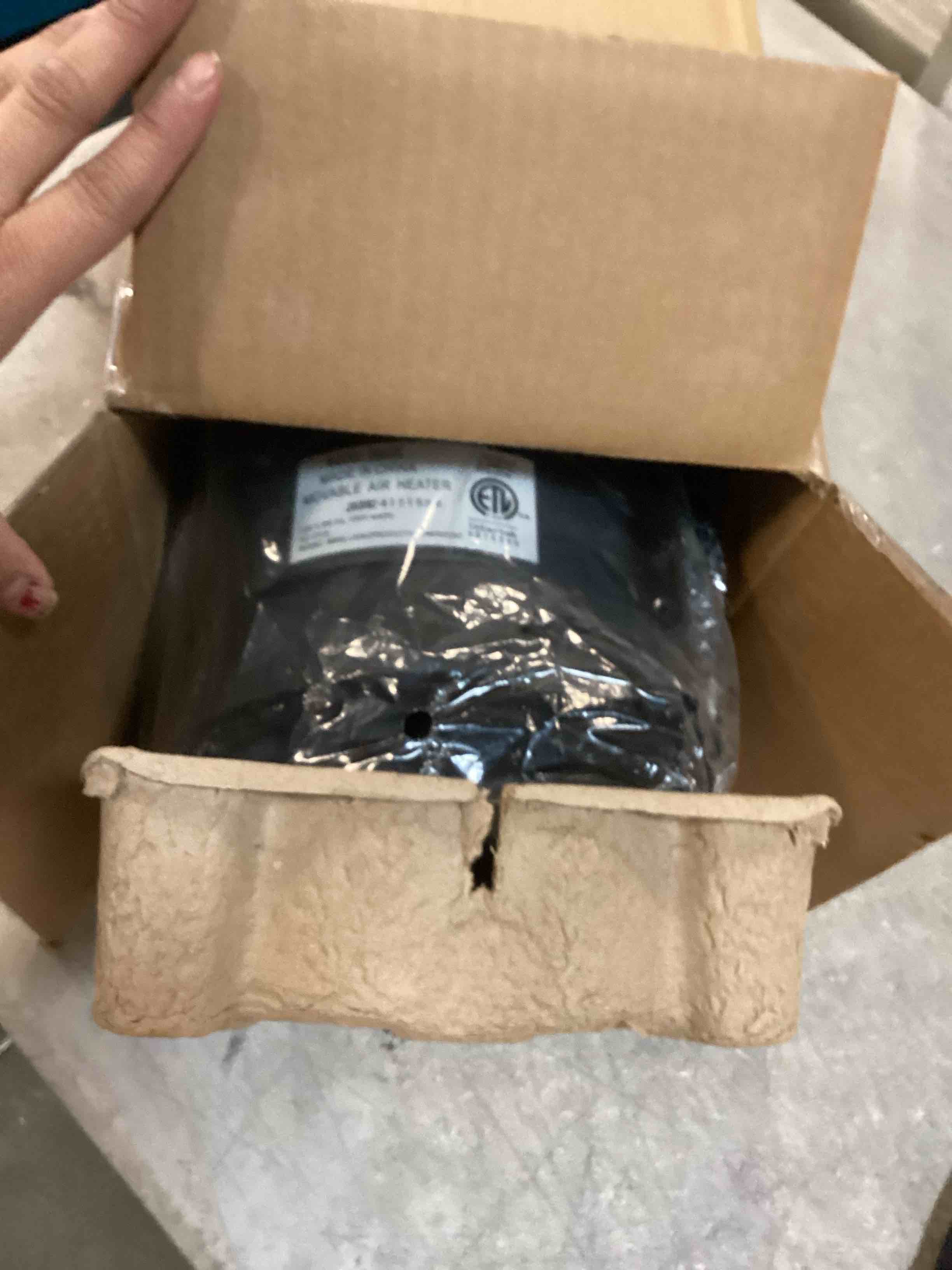https://s3.amazonaws.com/lotting-images-prod/bidfta/PPE2121784_1737470855011.jpeg