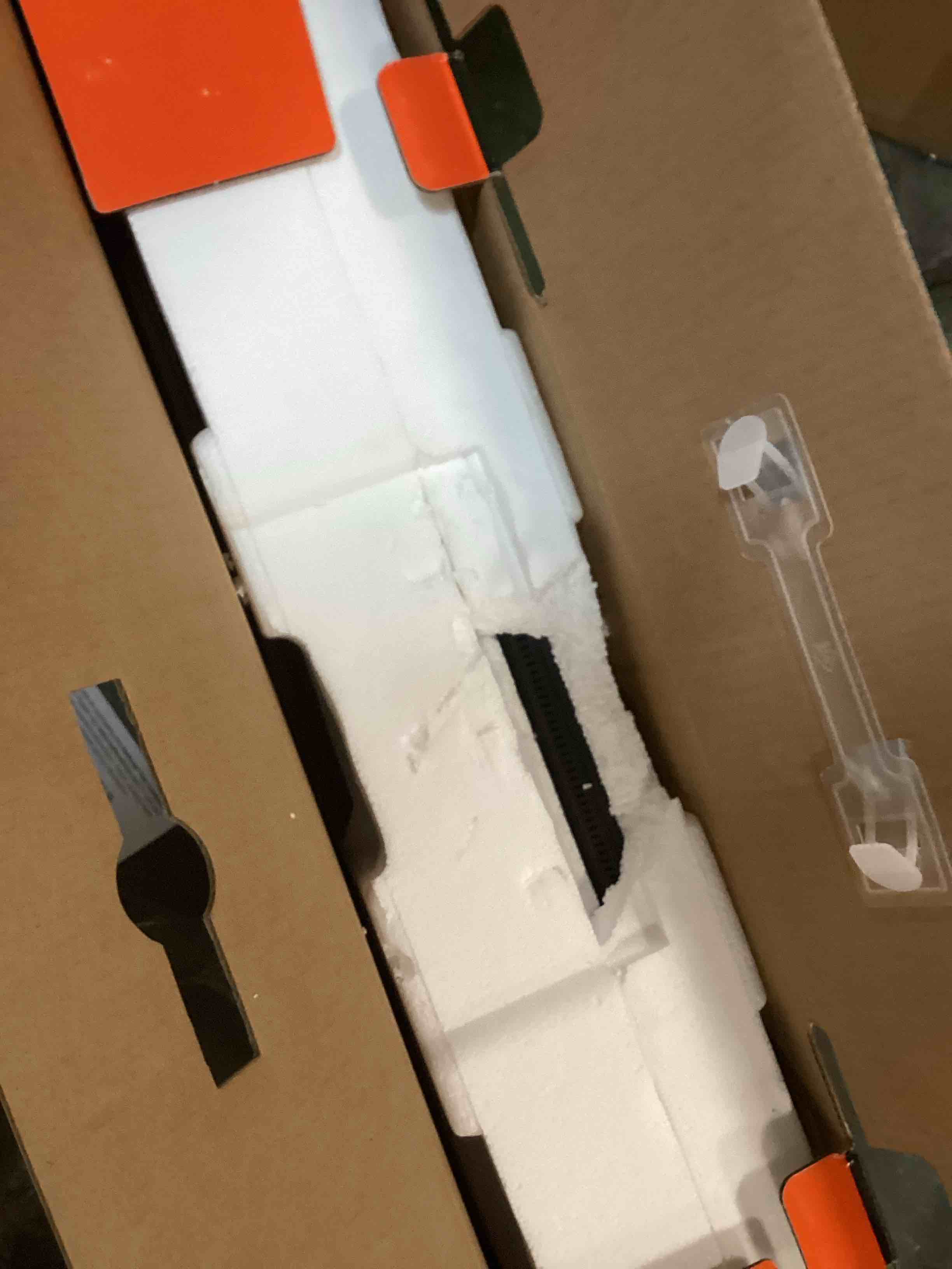 https://s3.amazonaws.com/lotting-images-prod/bidfta/PPE2121802_1737473554022.jpeg
