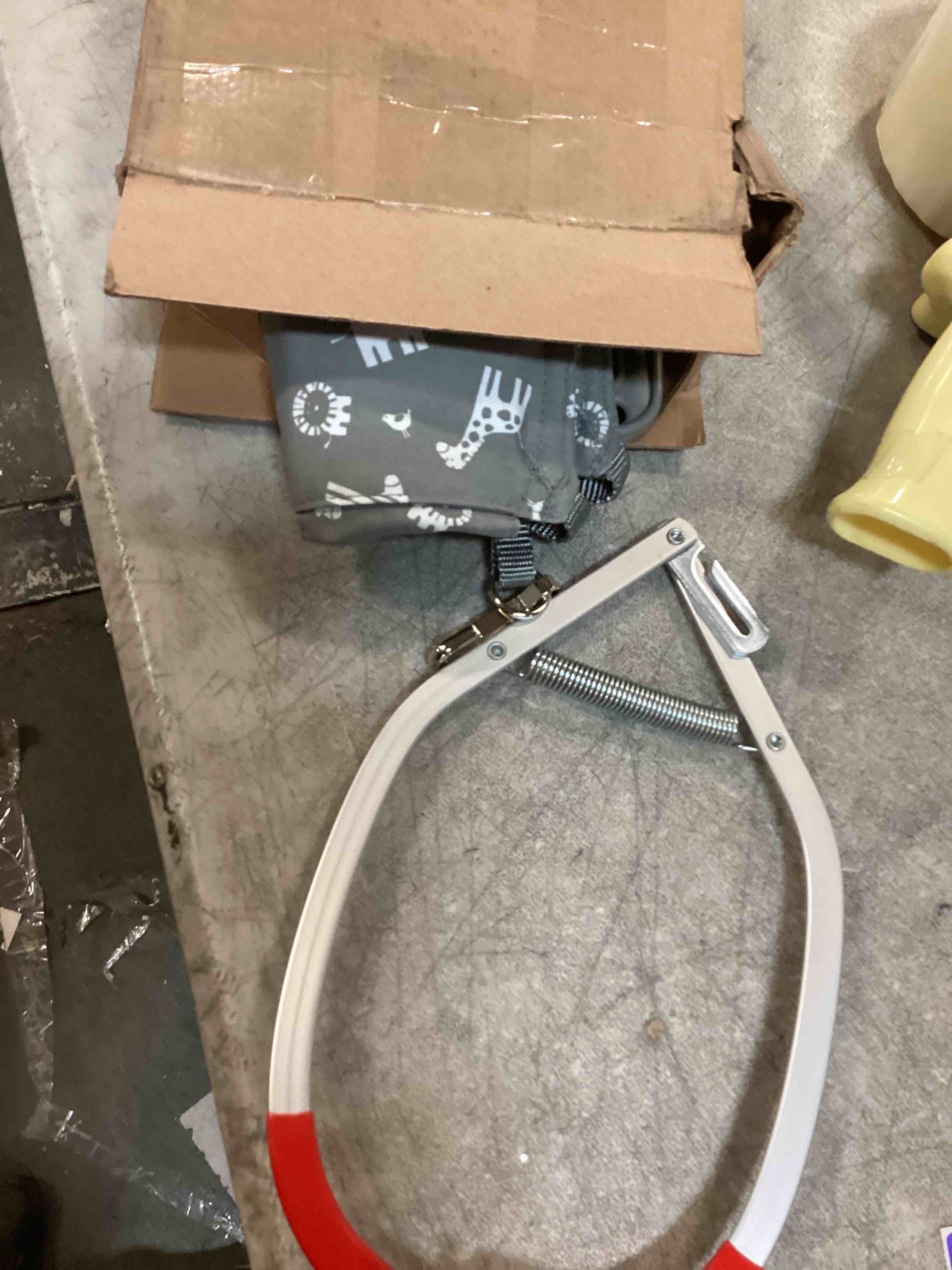 https://s3.amazonaws.com/lotting-images-prod/bidfta/PPE2121877_1737483857448.jpeg